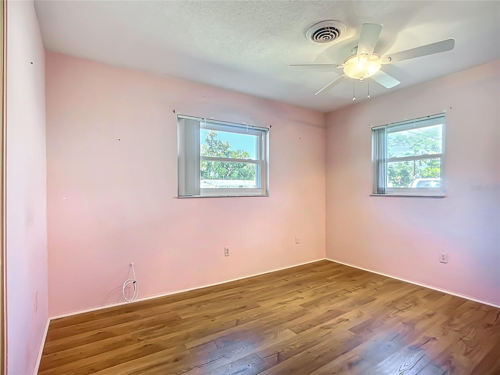 Image 21 of 33 For 595 Seminole Drive