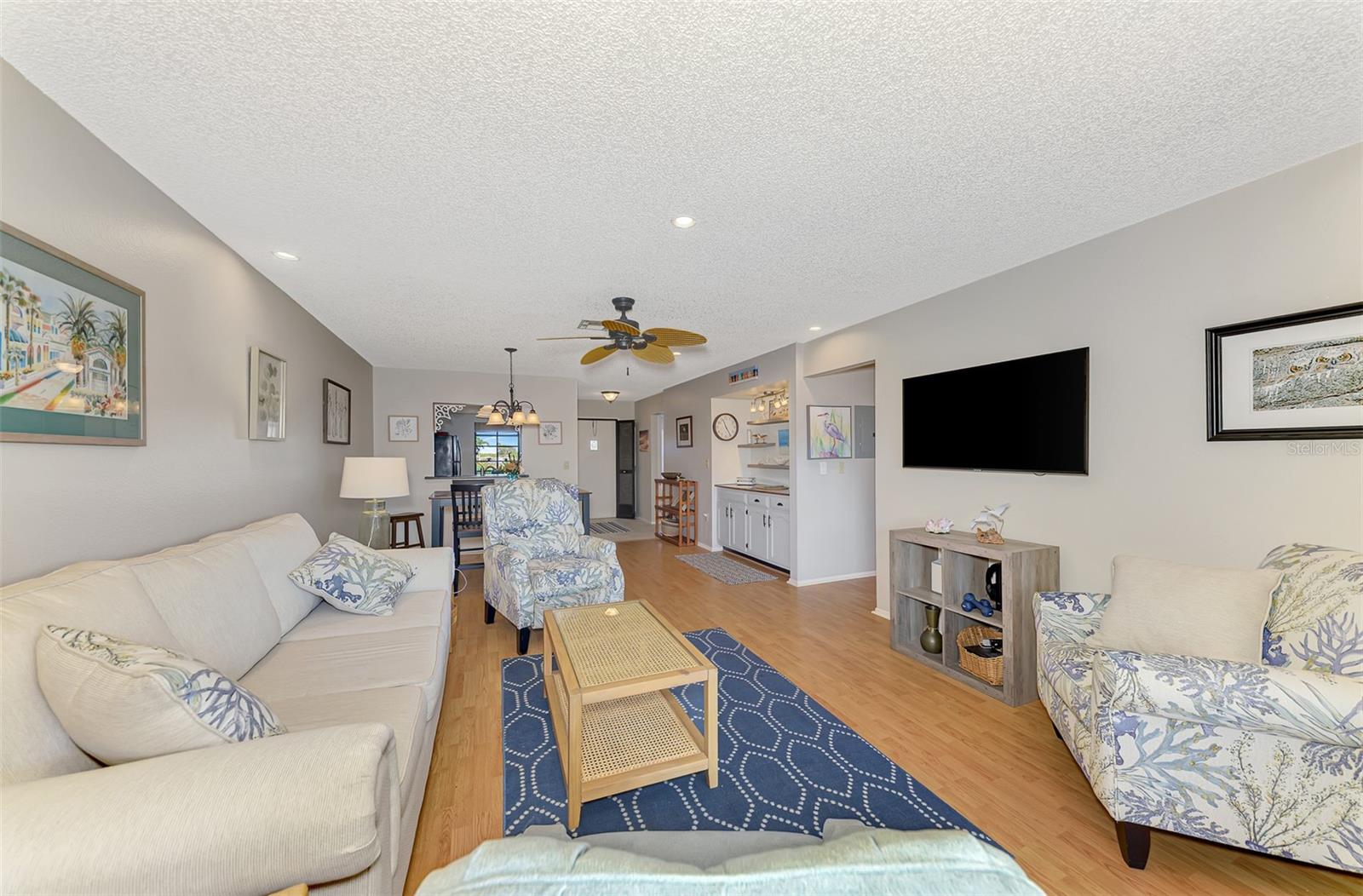 Image 32 of 53 For 320 Mission Trail N H