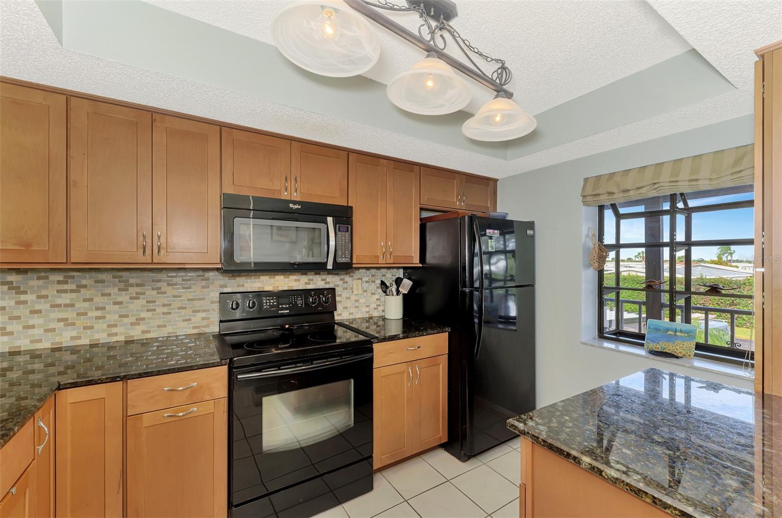 Image 6 of 53 For 320 Mission Trail N H