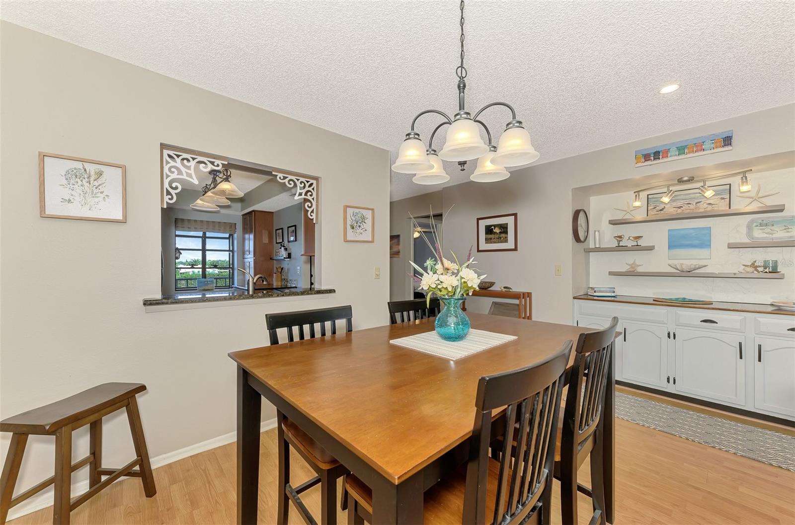 Image 9 of 53 For 320 Mission Trail N H