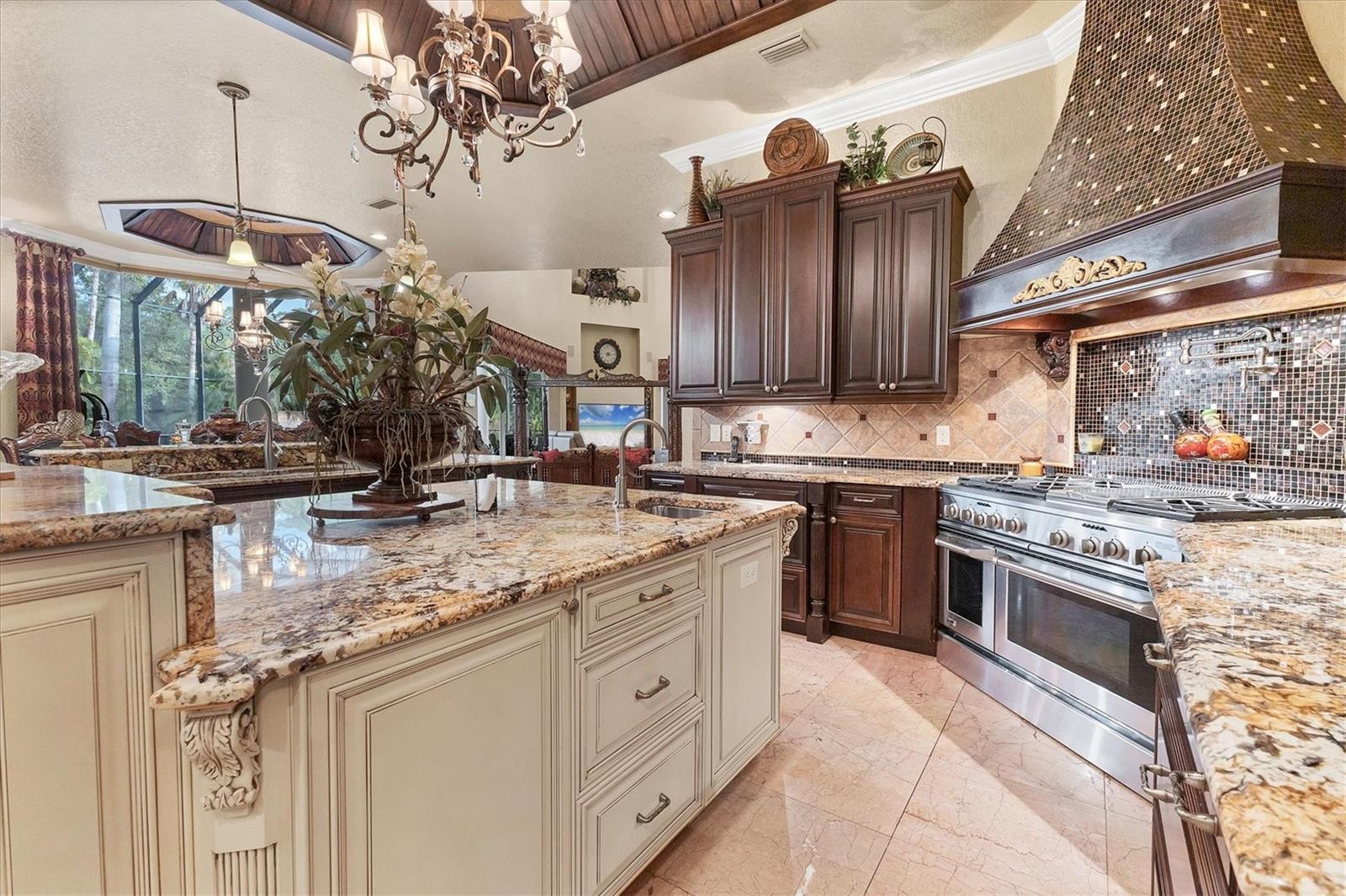 Image 26 of 98 For 3657 Tropicaire Boulevard