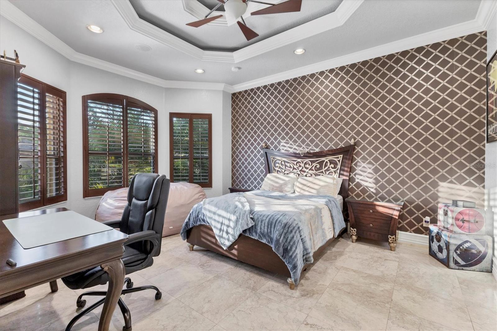 Image 54 of 98 For 3657 Tropicaire Boulevard