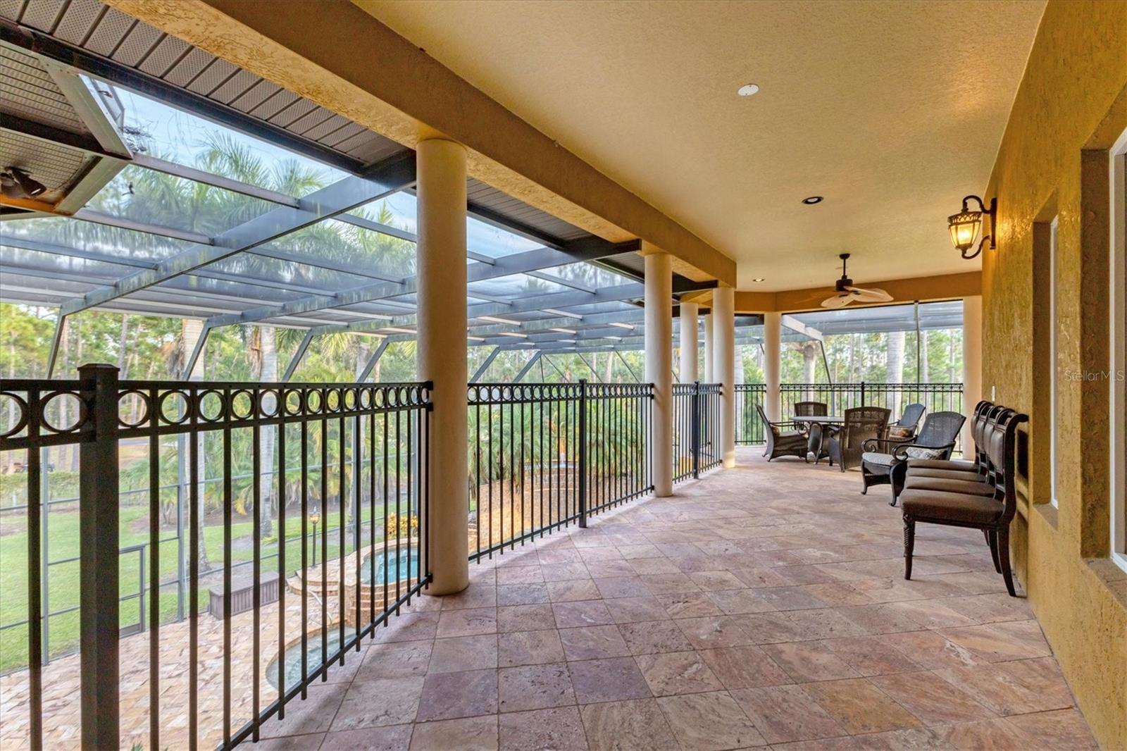 Image 70 of 98 For 3657 Tropicaire Boulevard