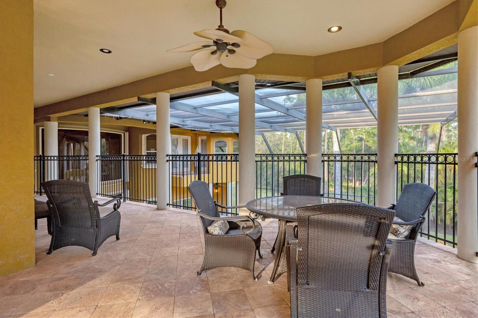 Image 72 of 98 For 3657 Tropicaire Boulevard