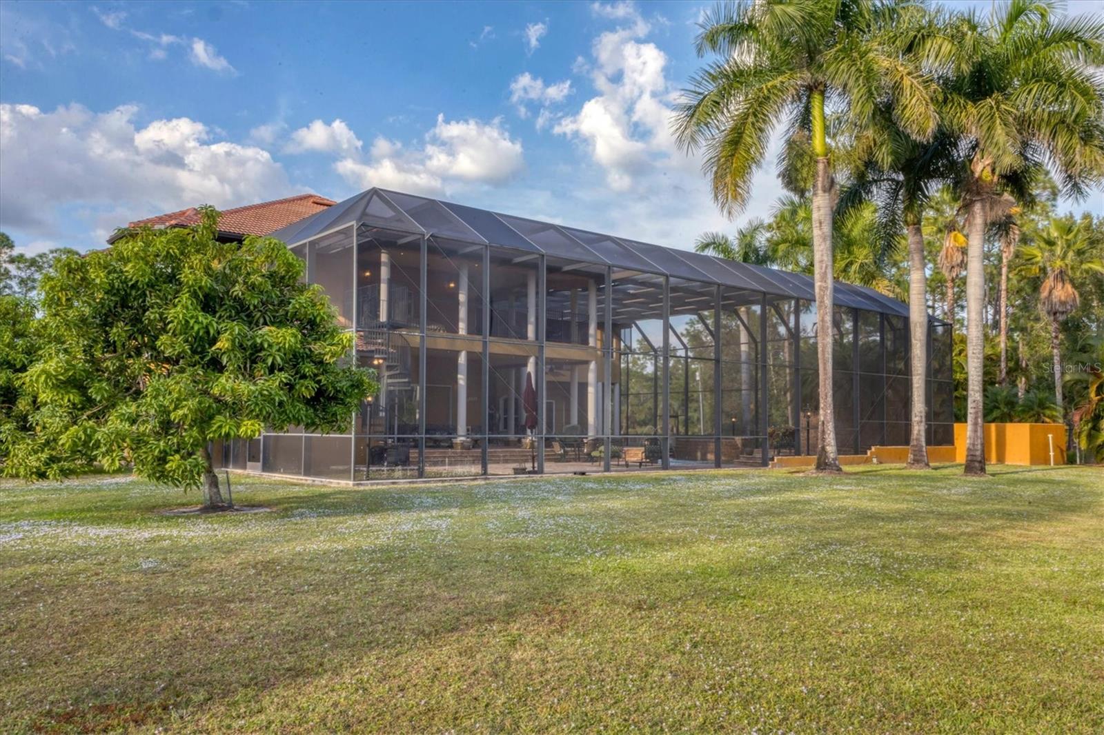 Image 89 of 98 For 3657 Tropicaire Boulevard