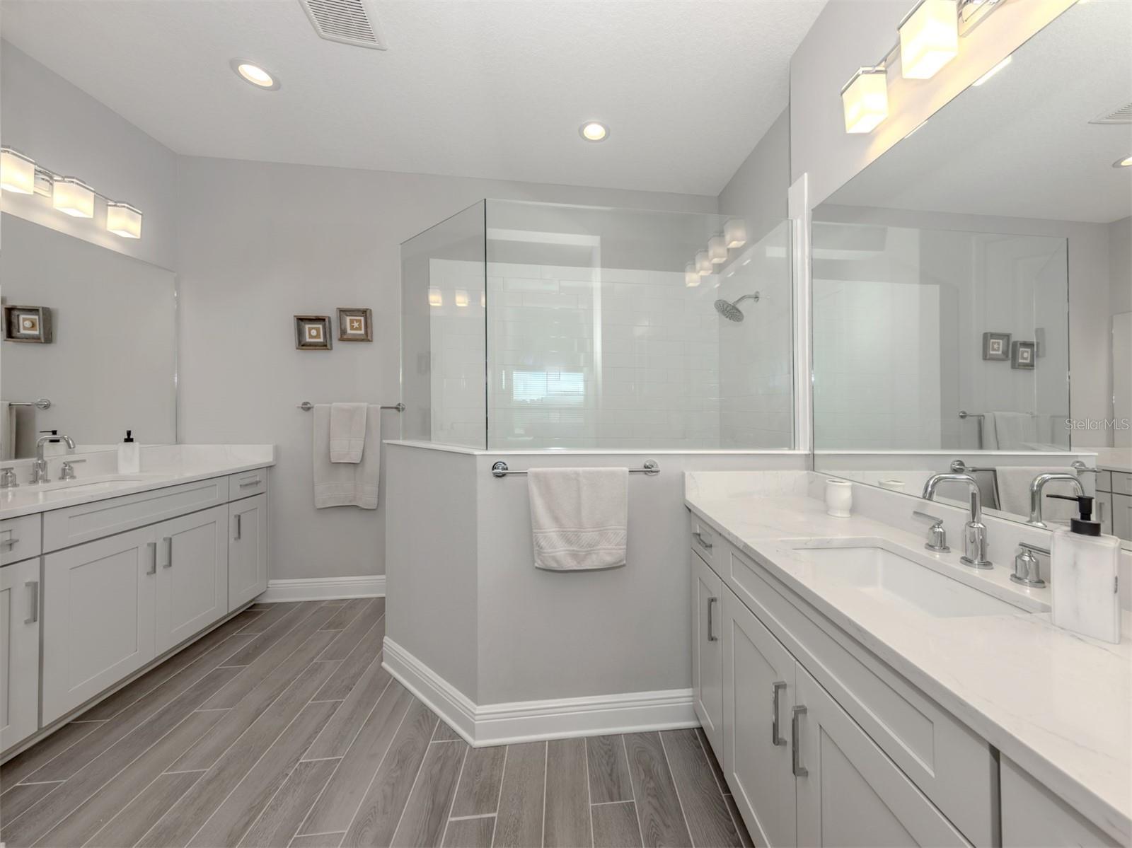 Image 17 of 47 For 200 Tracino Terrace