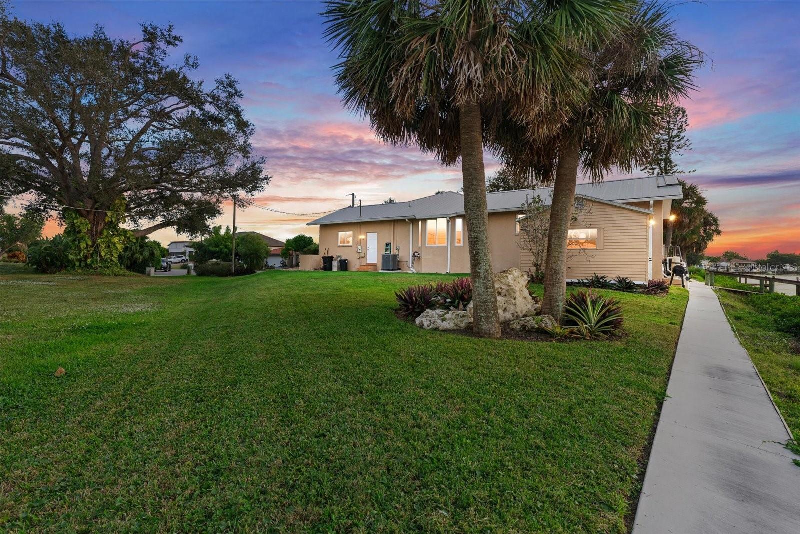 Image 43 of 54 For 1461 Marlin Street