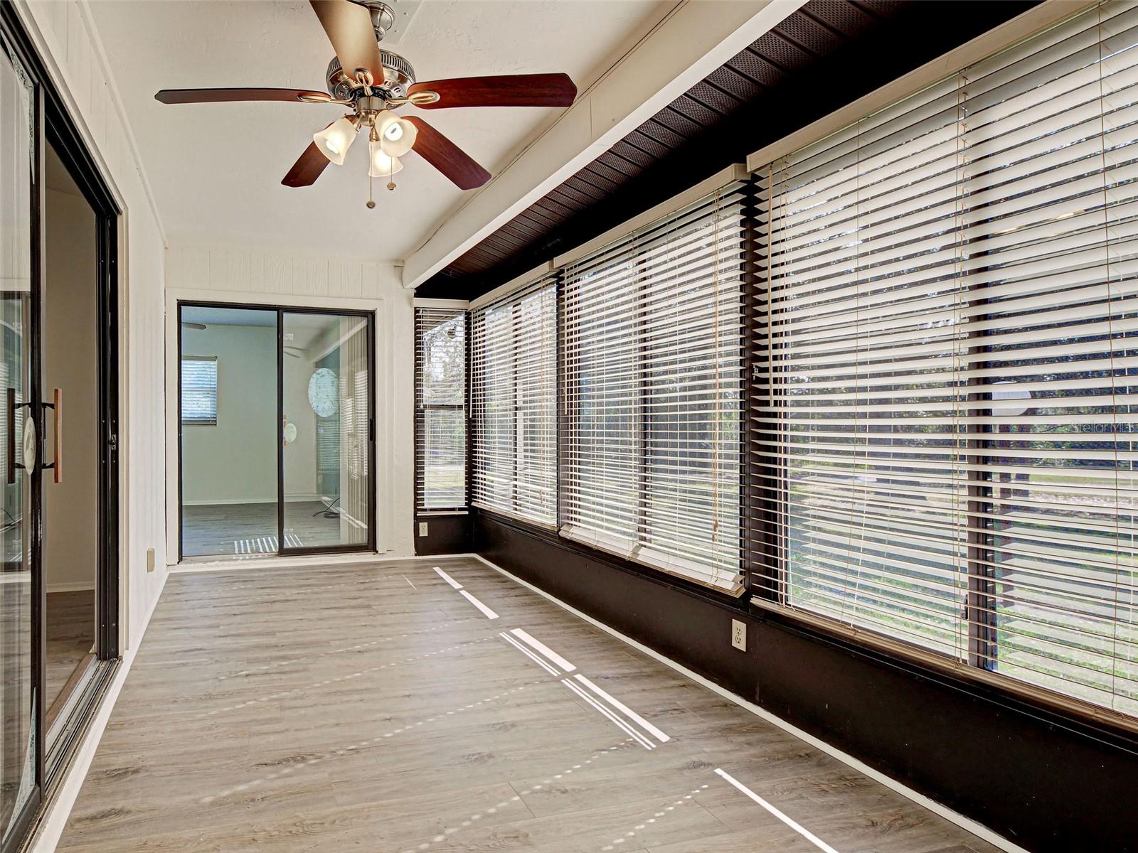 Image 26 of 75 For 1817 Curry Avenue 57