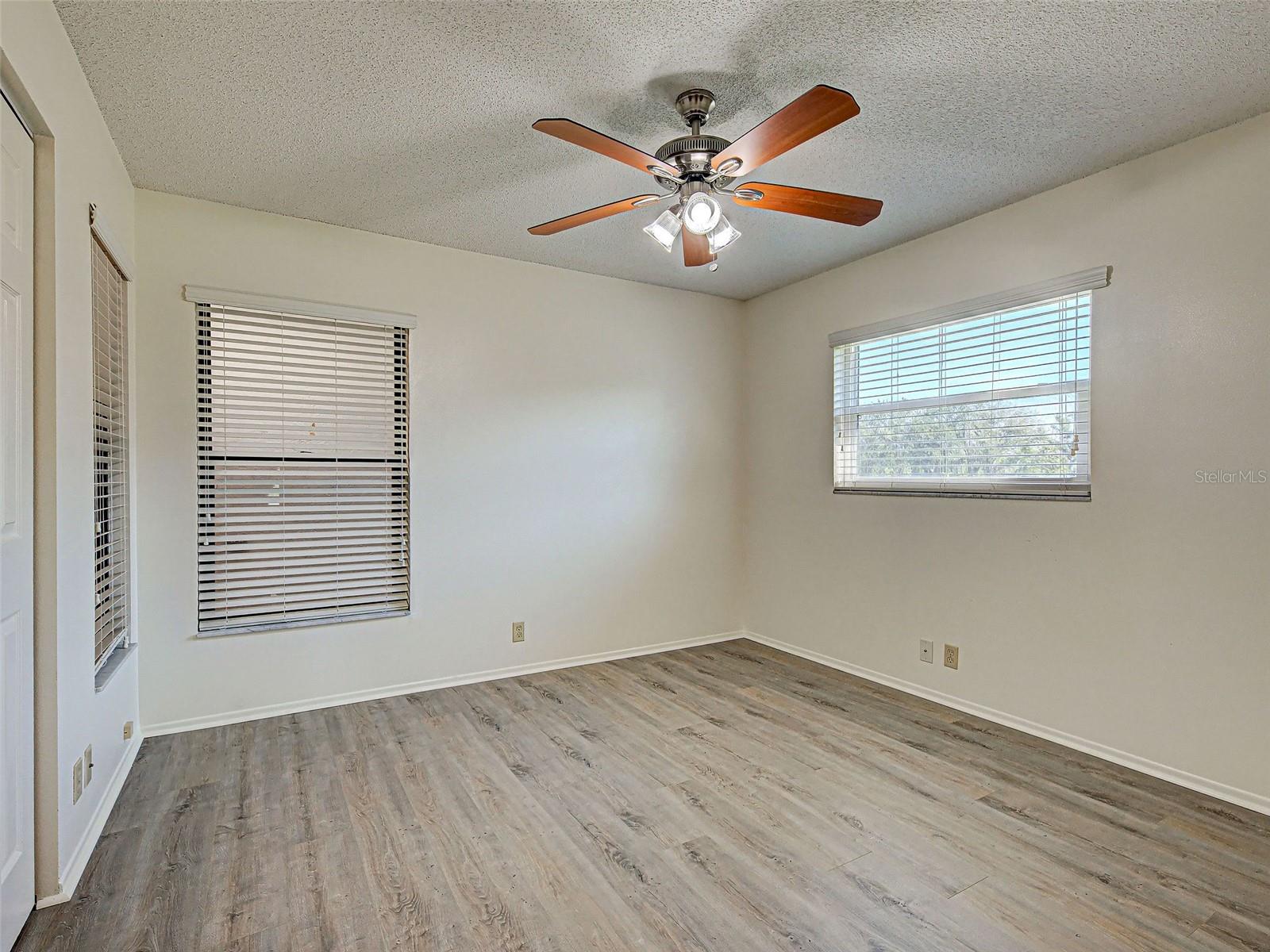 Image 37 of 75 For 1817 Curry Avenue 57