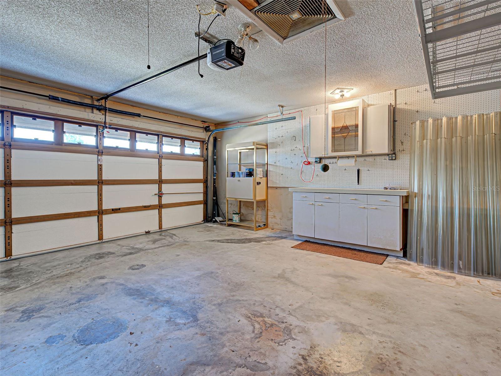 Image 42 of 75 For 1817 Curry Avenue 57