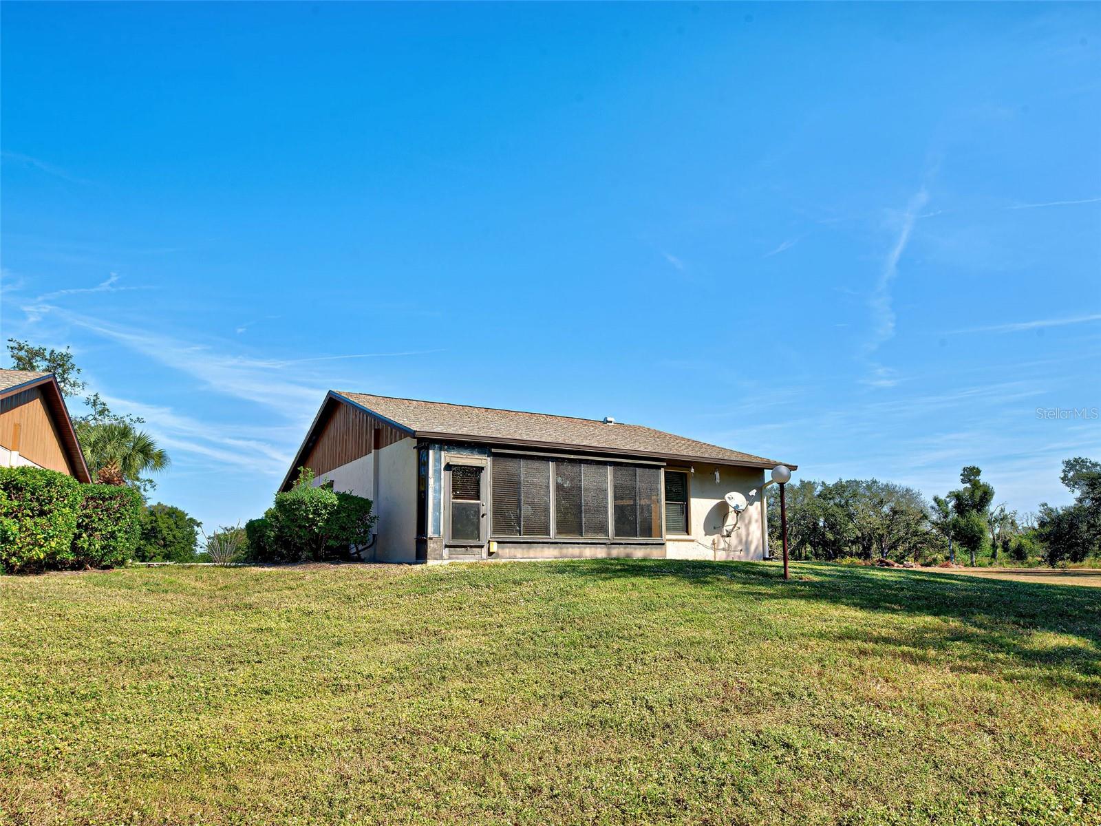 Image 46 of 75 For 1817 Curry Avenue 57