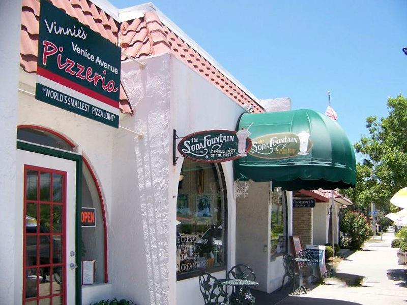 Image 62 of 75 For 1817 Curry Avenue 57