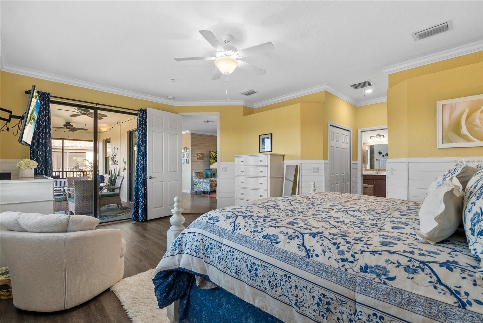 Image 18 of 51 For 20080 Ragazza Circle 202