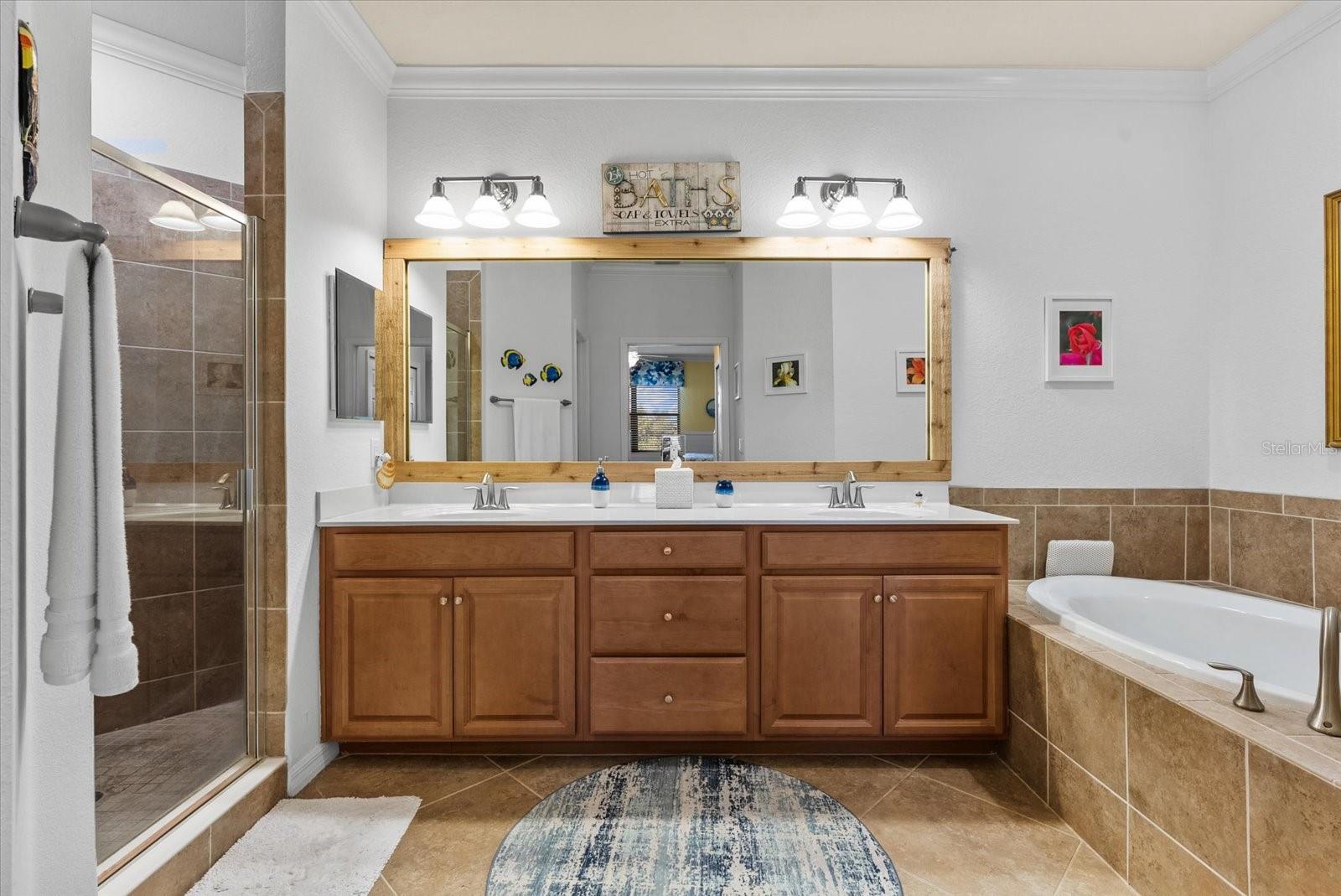 Image 21 of 51 For 20080 Ragazza Circle 202