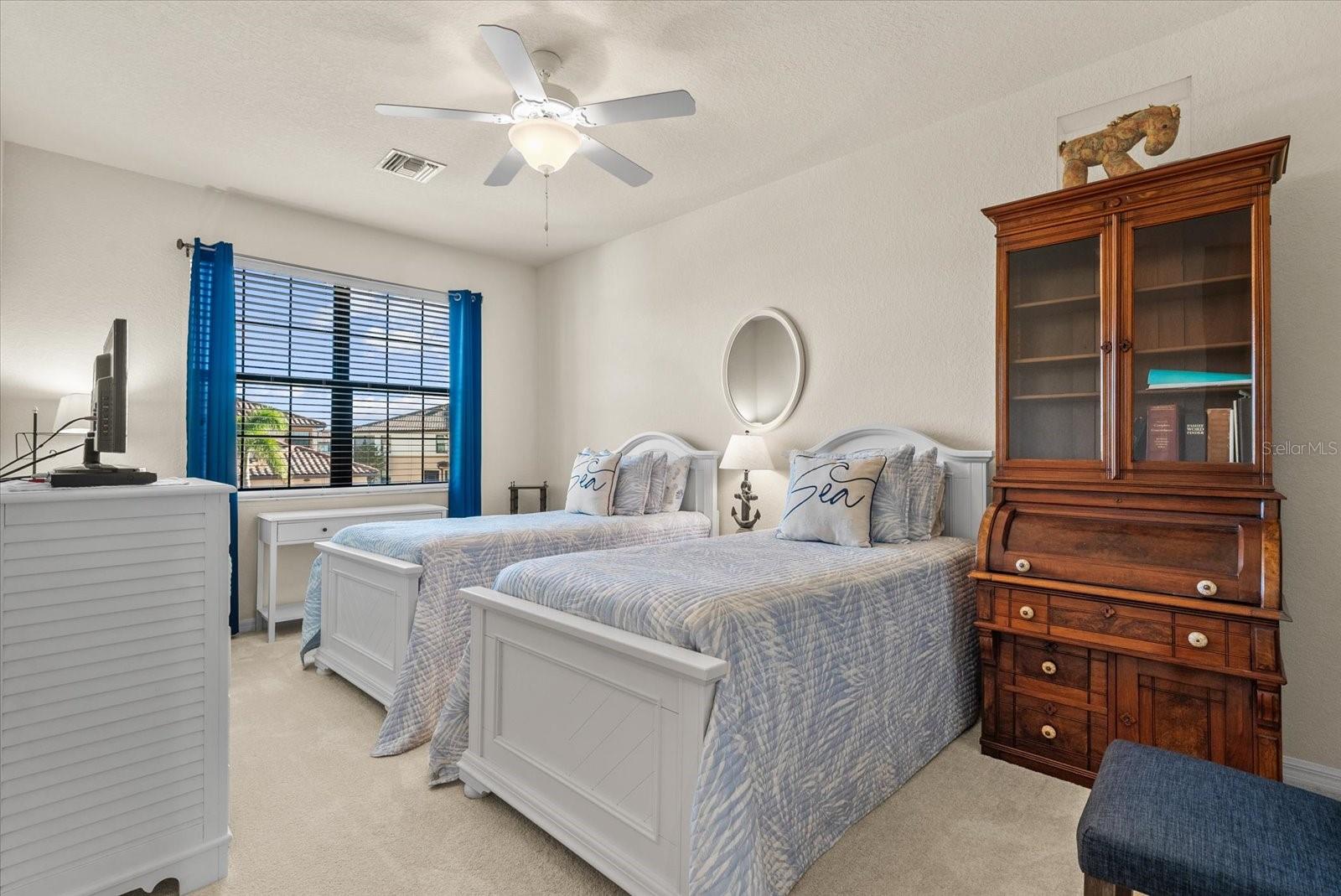 Image 23 of 51 For 20080 Ragazza Circle 202