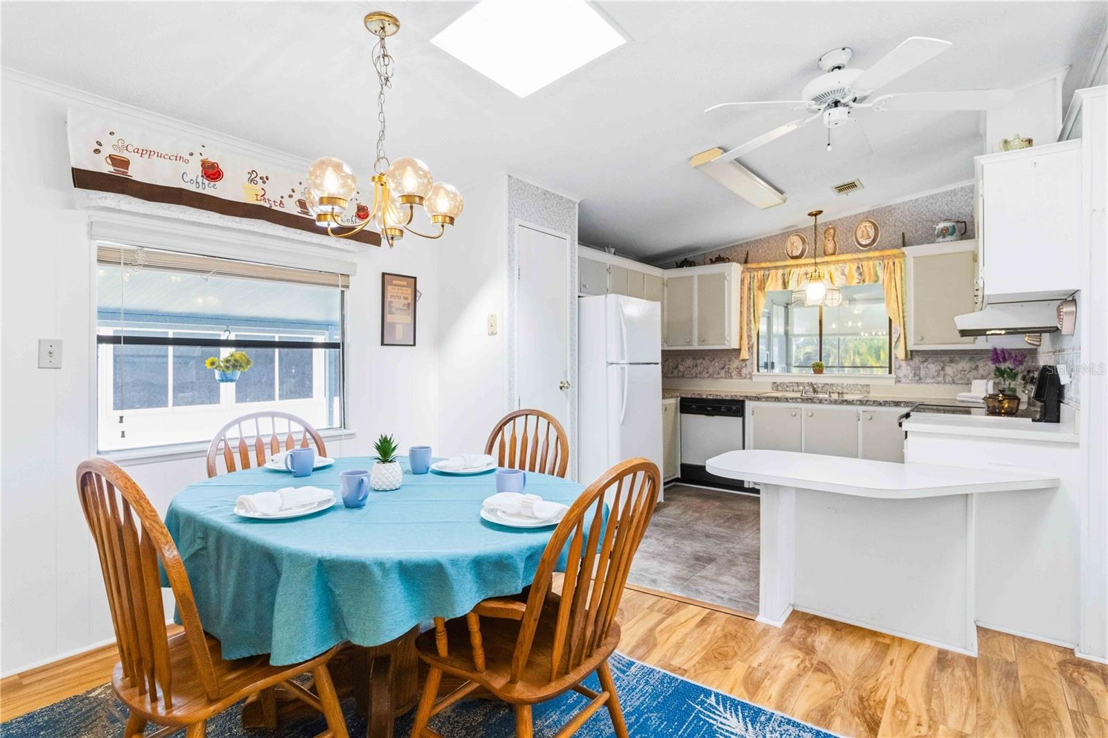 Image 12 of 32 For 300 Tropic Drive