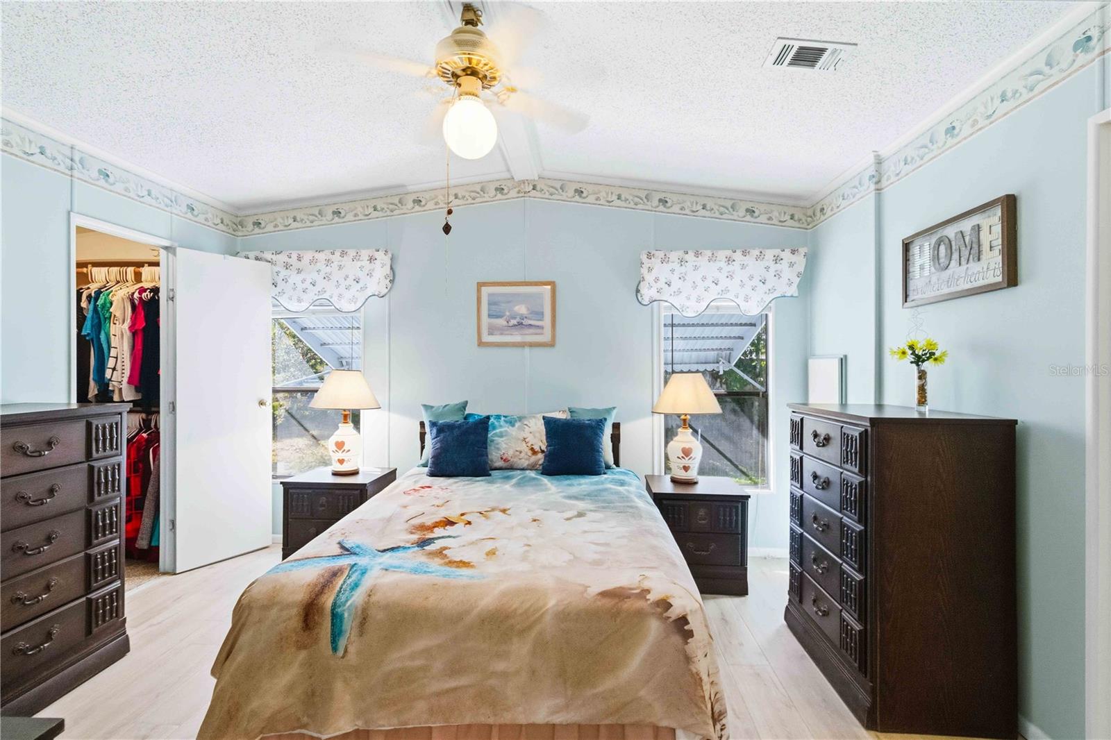 Image 14 of 32 For 300 Tropic Drive