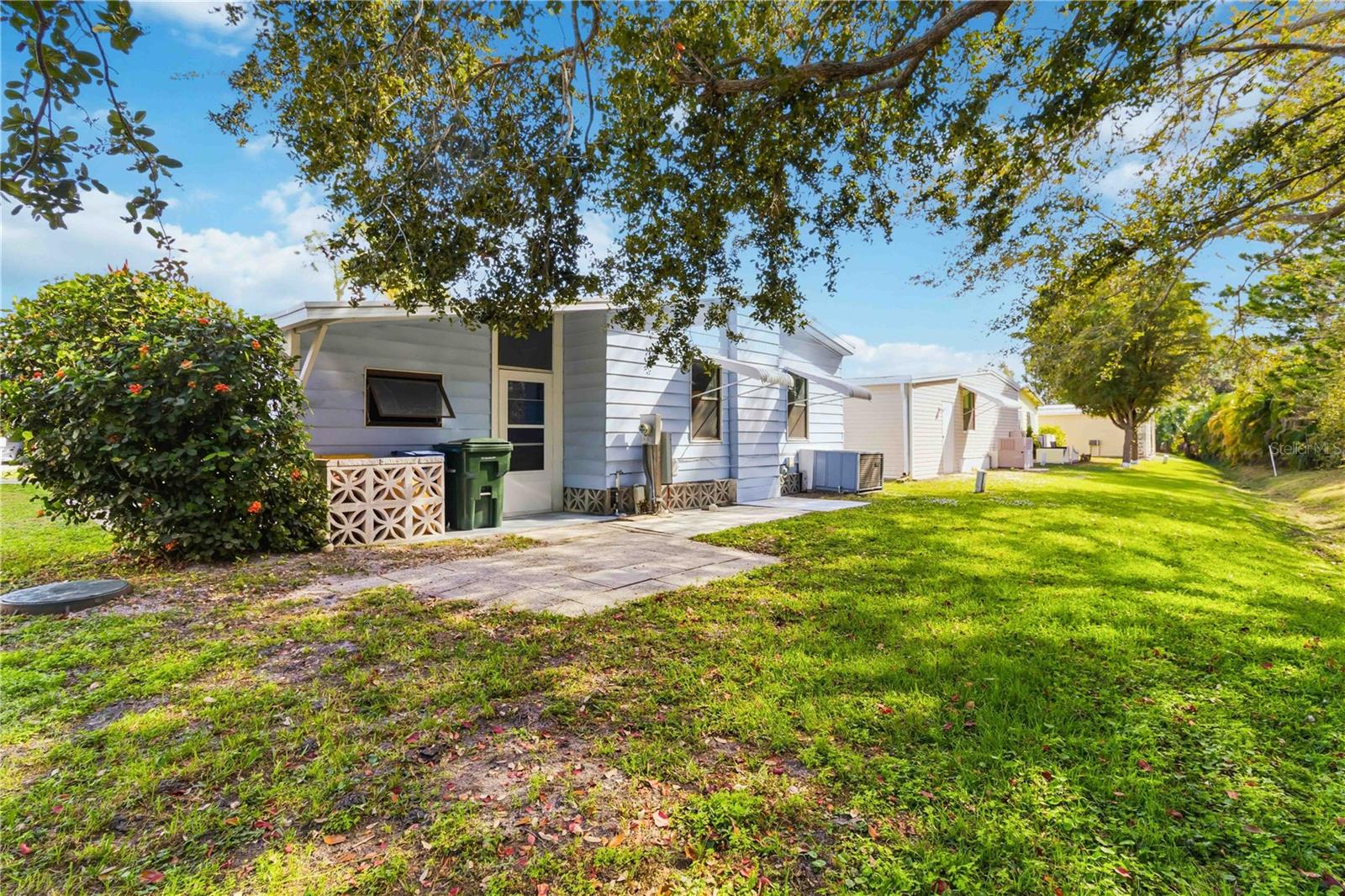 Image 24 of 32 For 300 Tropic Drive