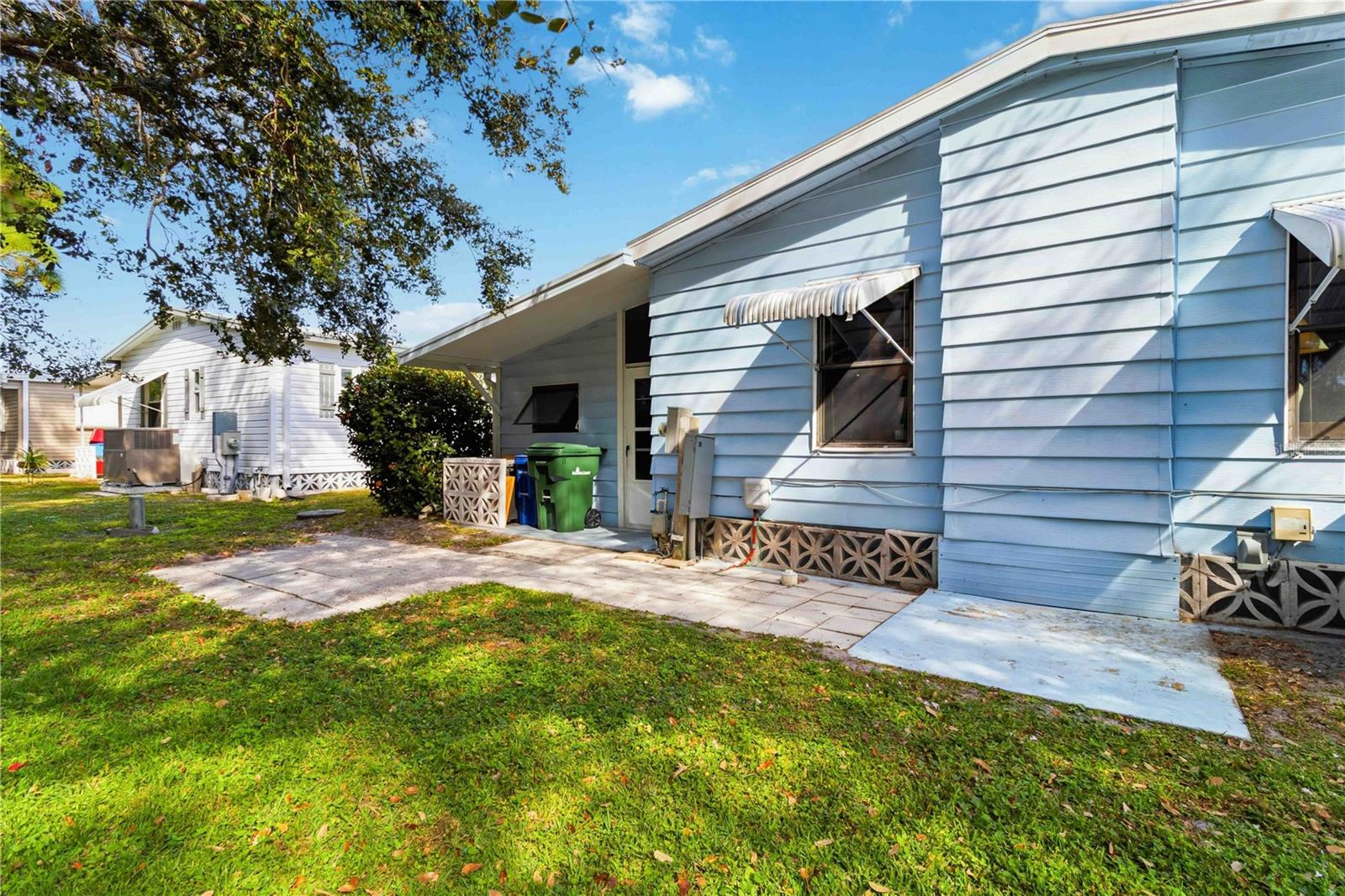 Image 26 of 32 For 300 Tropic Drive