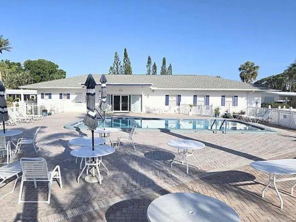 Image 27 of 32 For 300 Tropic Drive