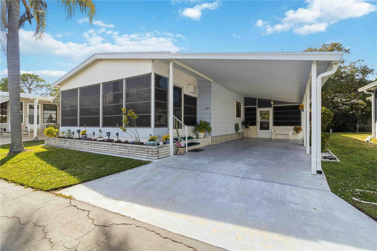 Image 3 of 32 For 300 Tropic Drive