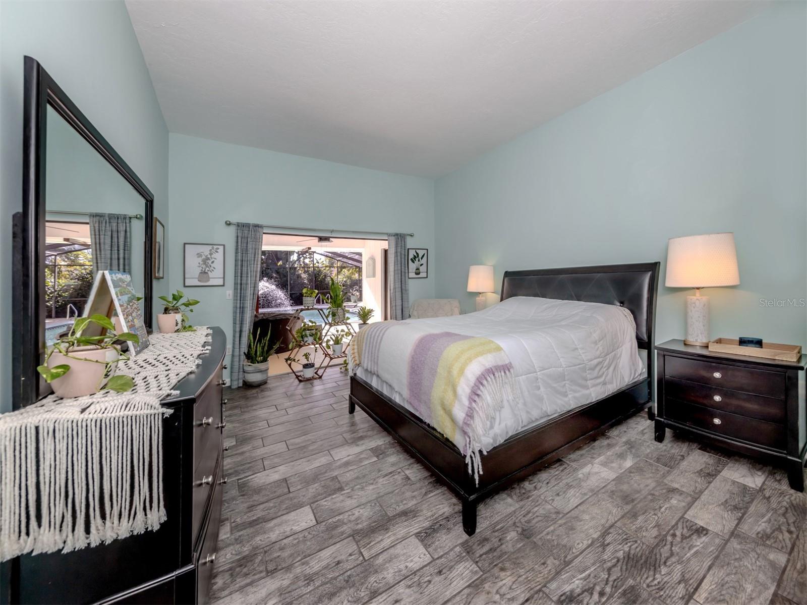 Image 19 of 76 For 1215 Paradise Way