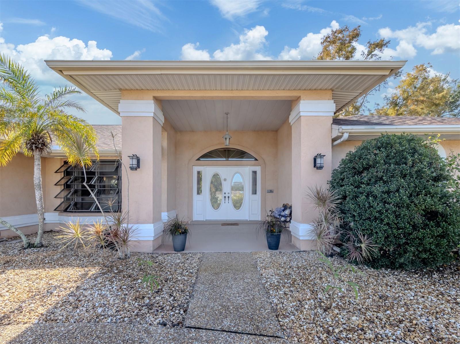 Image 4 of 76 For 1215 Paradise Way