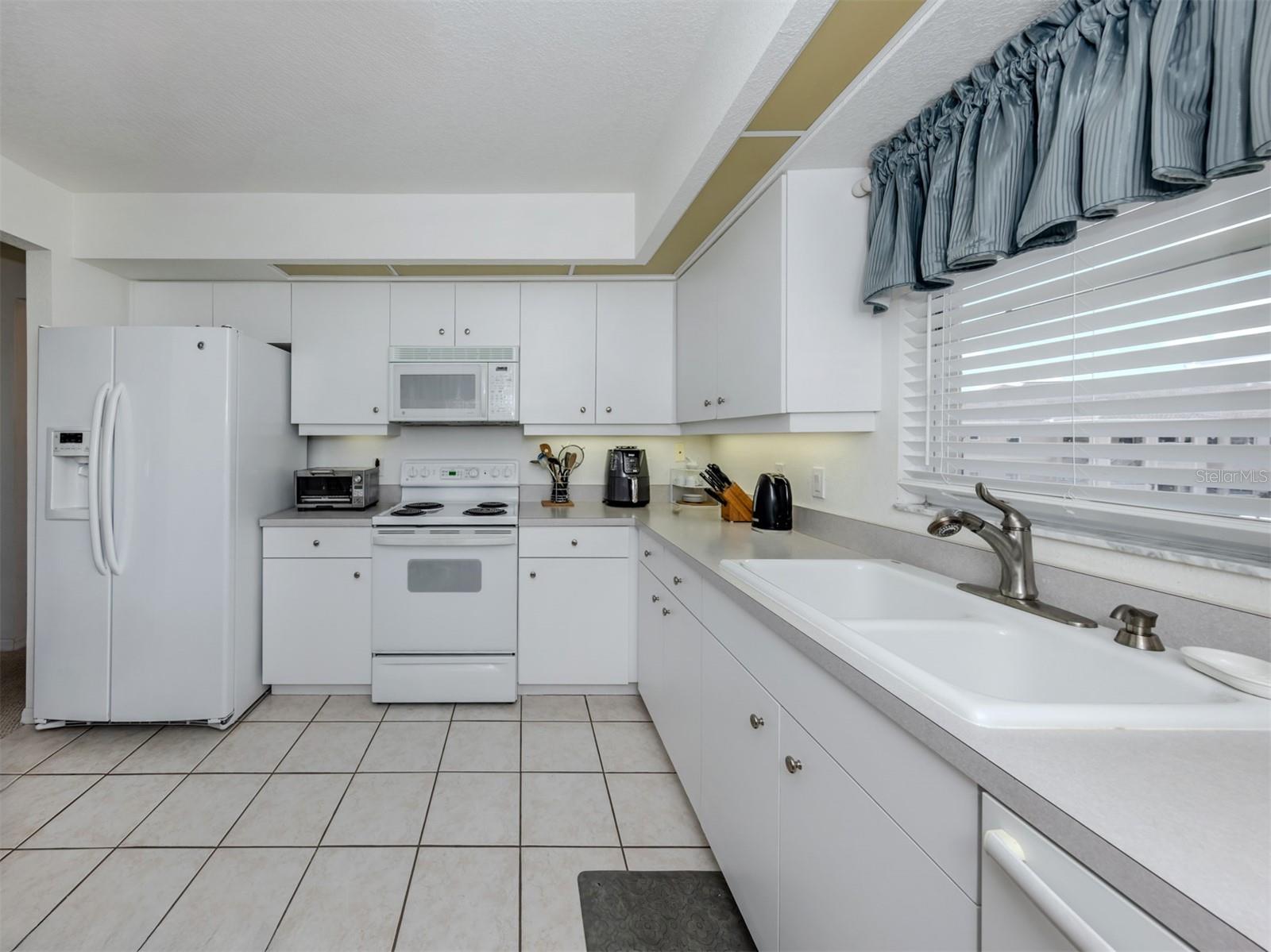 Image 20 of 35 For 5800 Sabal Trace Drive 904