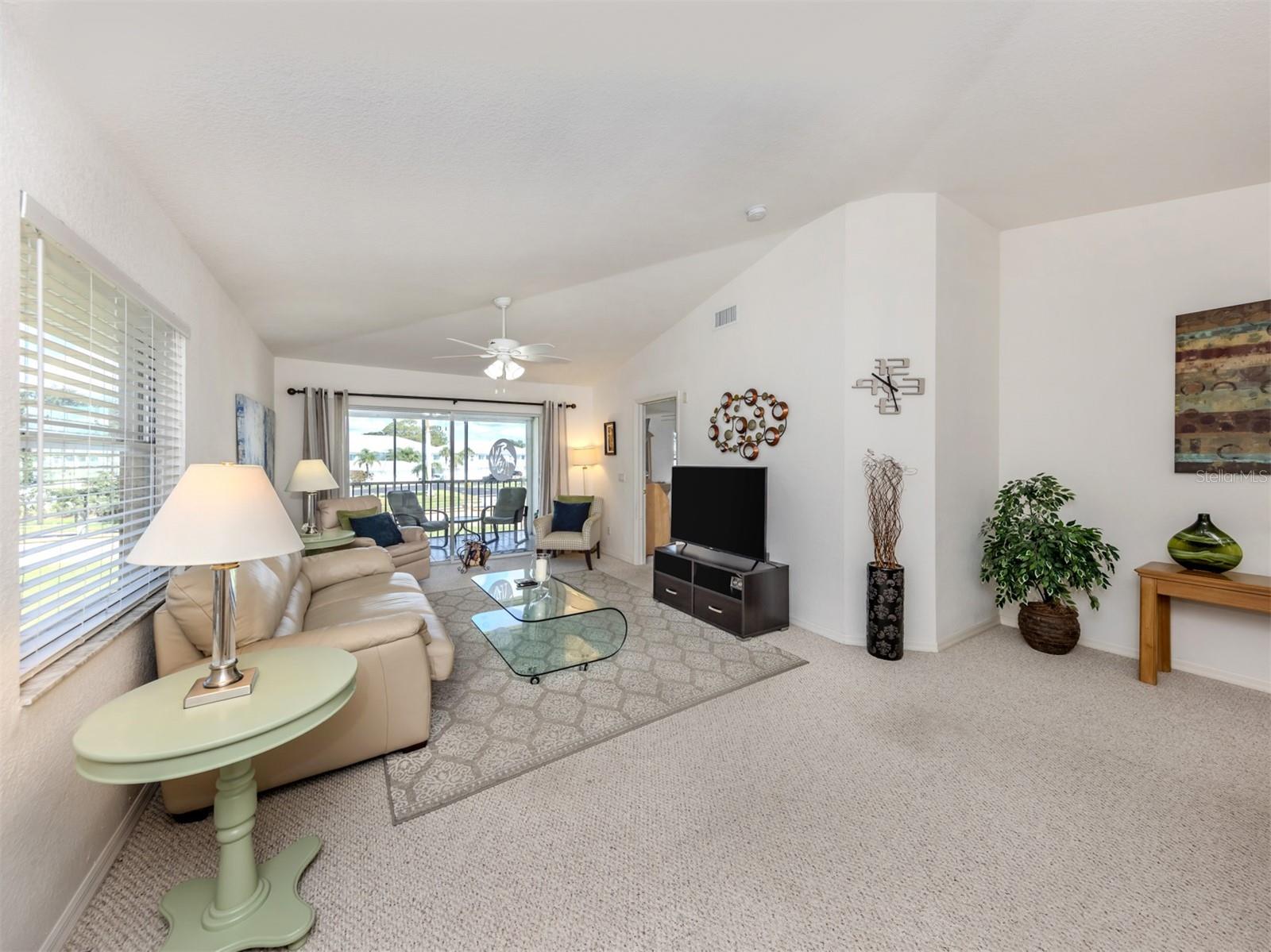 Image 9 of 35 For 5800 Sabal Trace Drive 904