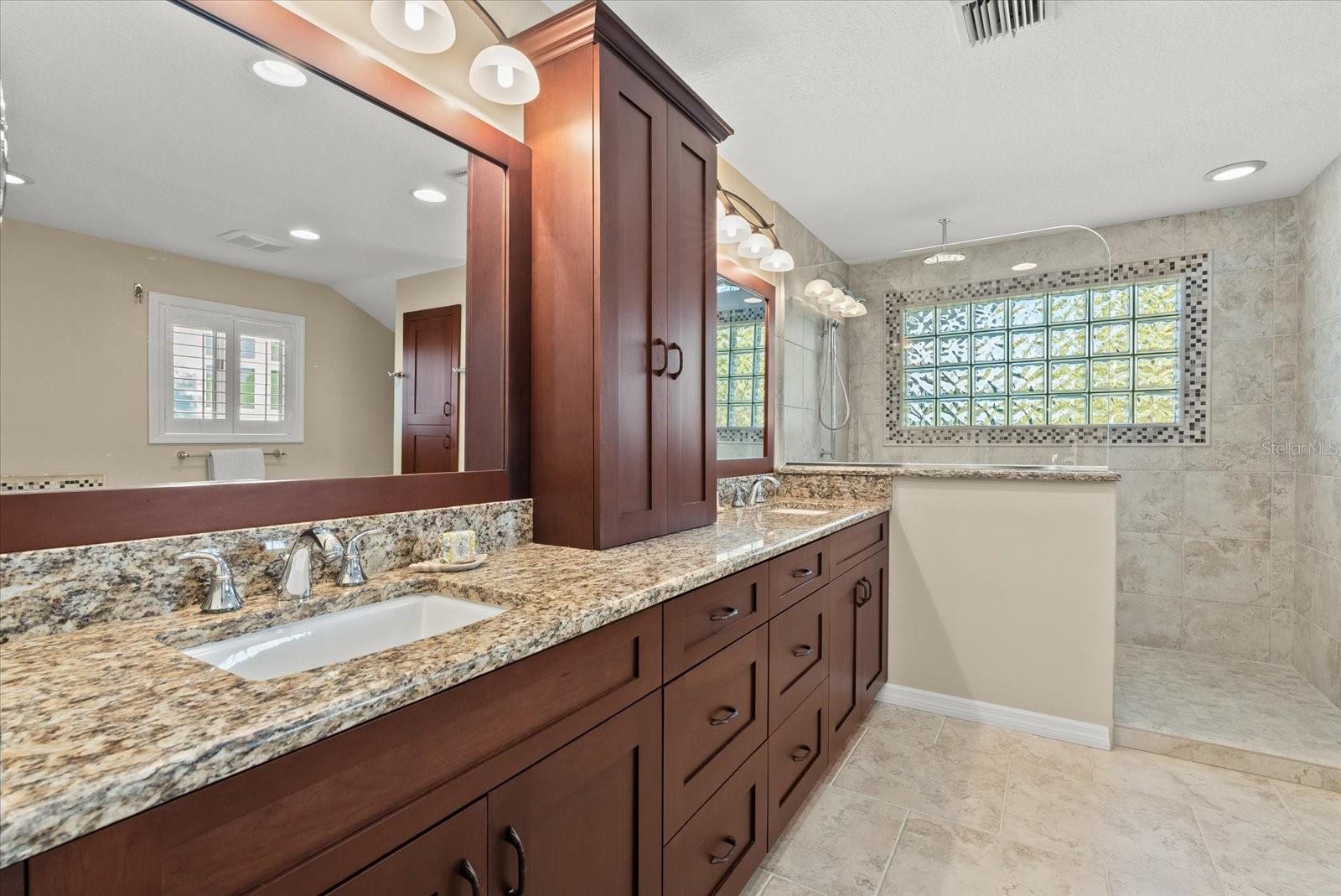 Image 26 of 70 For 479 Creek Drive