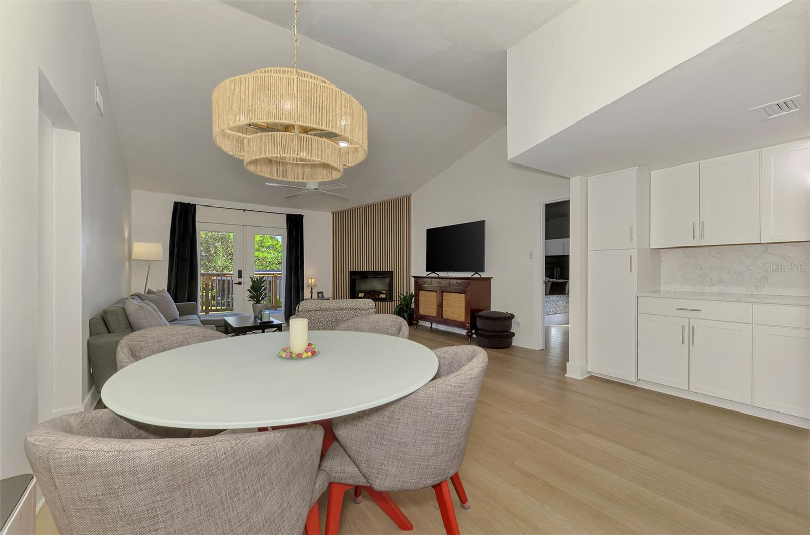 Image 12 of 83 For 812 Garland Avenue