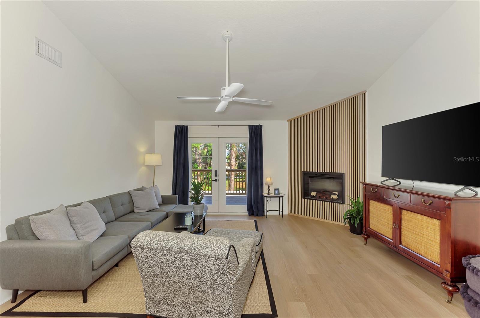 Image 15 of 83 For 812 Garland Avenue