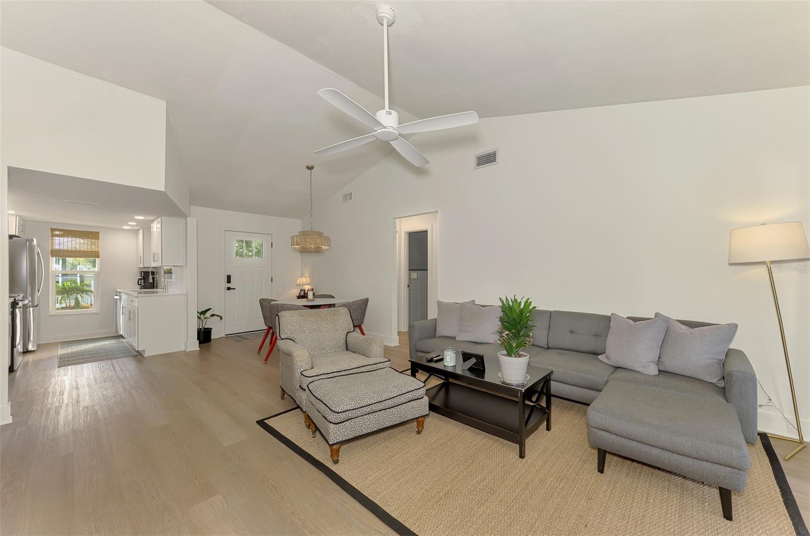 Image 17 of 83 For 812 Garland Avenue