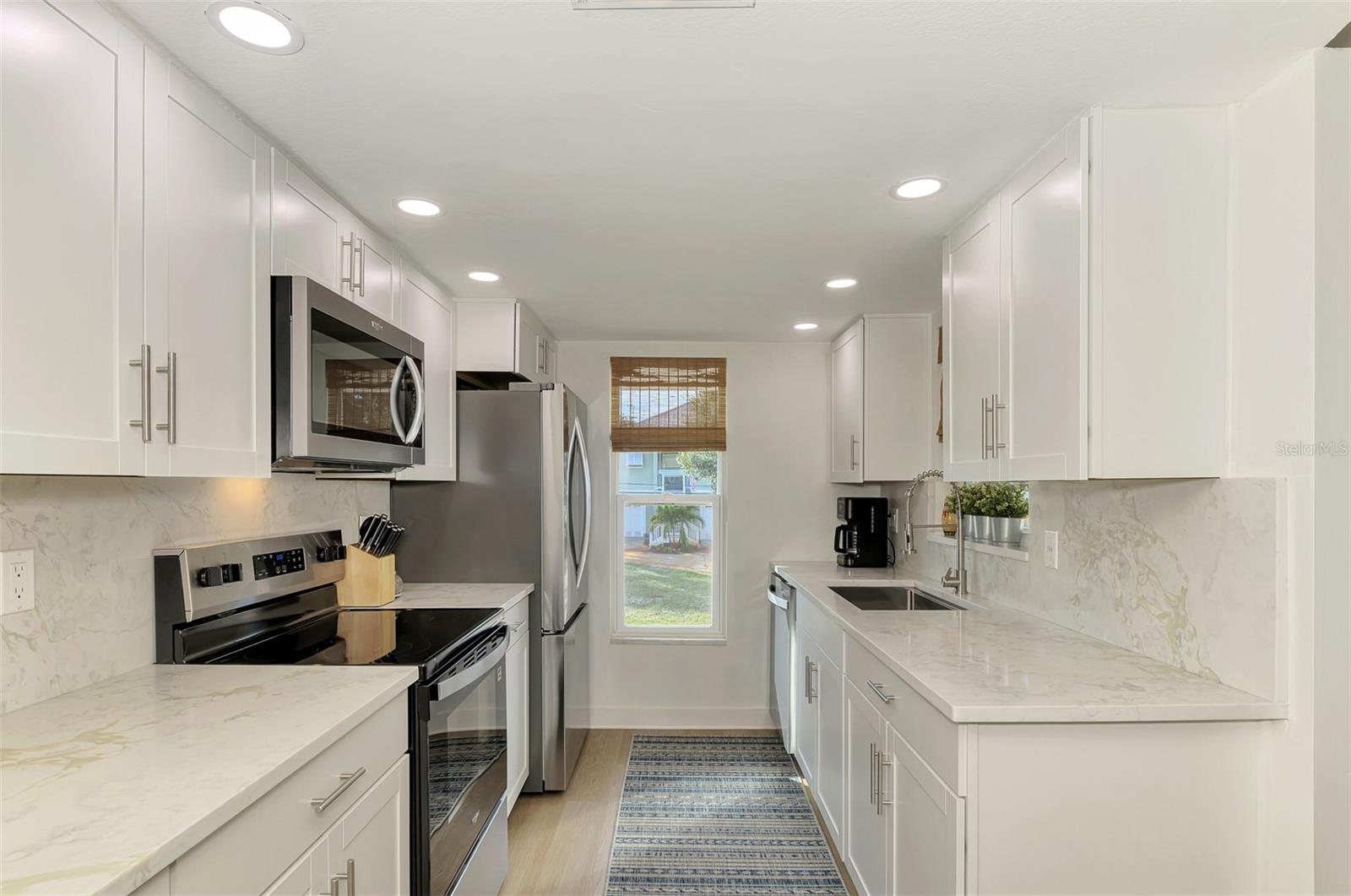 Image 21 of 83 For 812 Garland Avenue