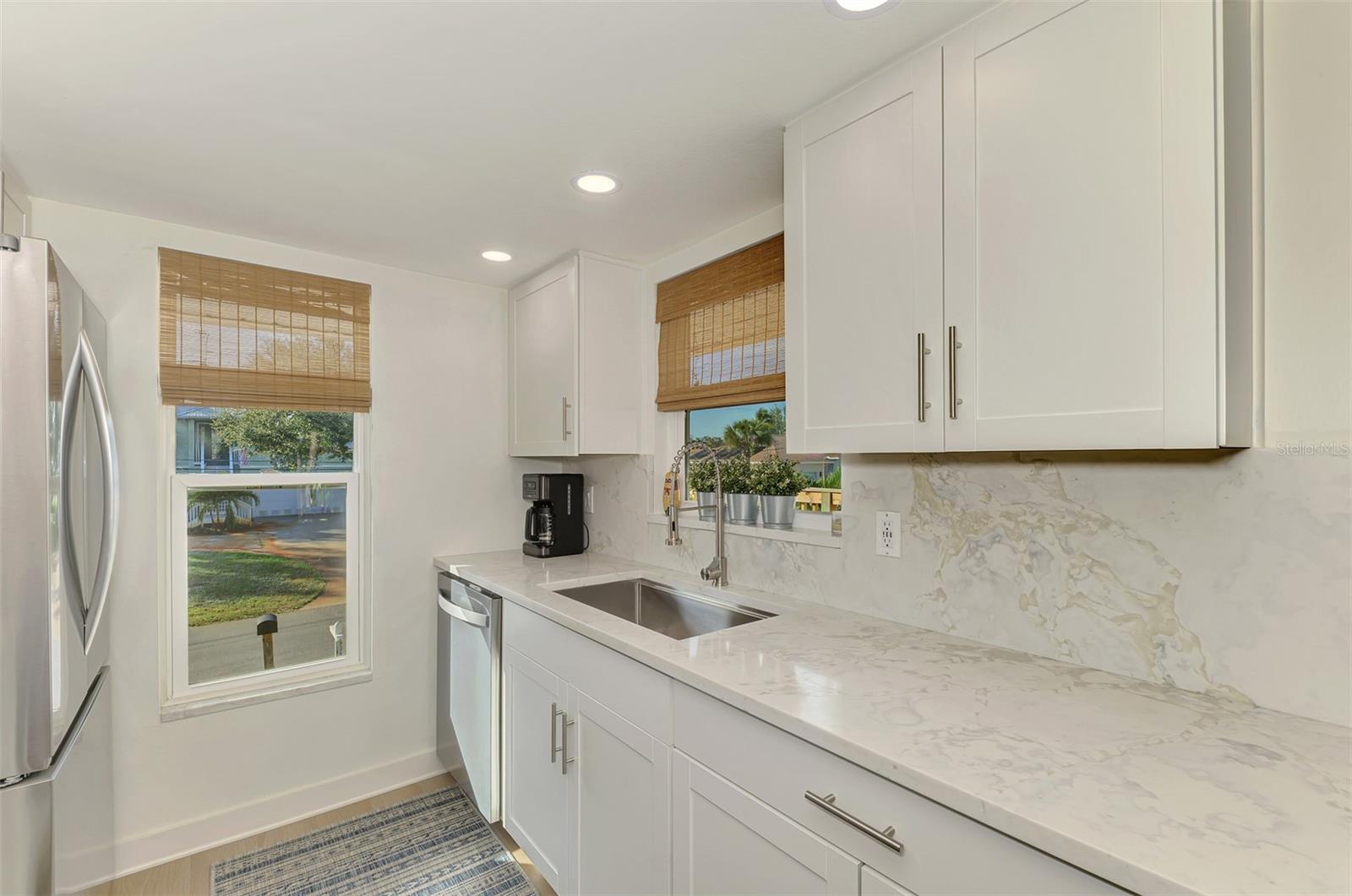 Image 22 of 83 For 812 Garland Avenue