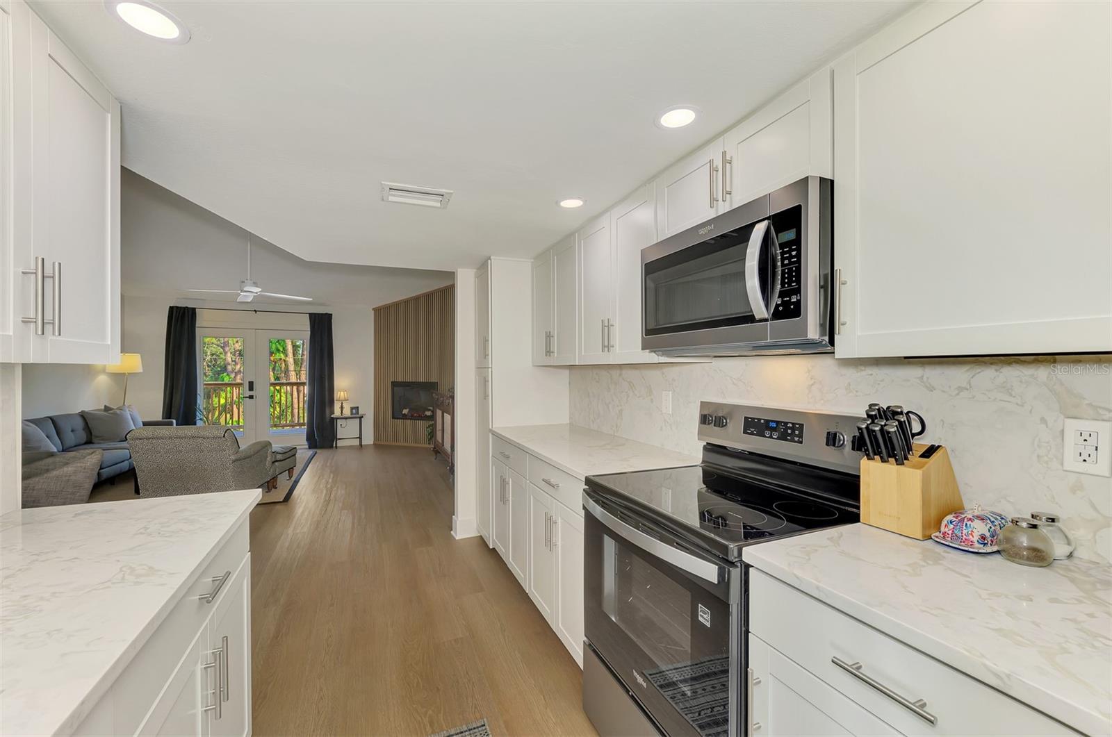 Image 23 of 83 For 812 Garland Avenue