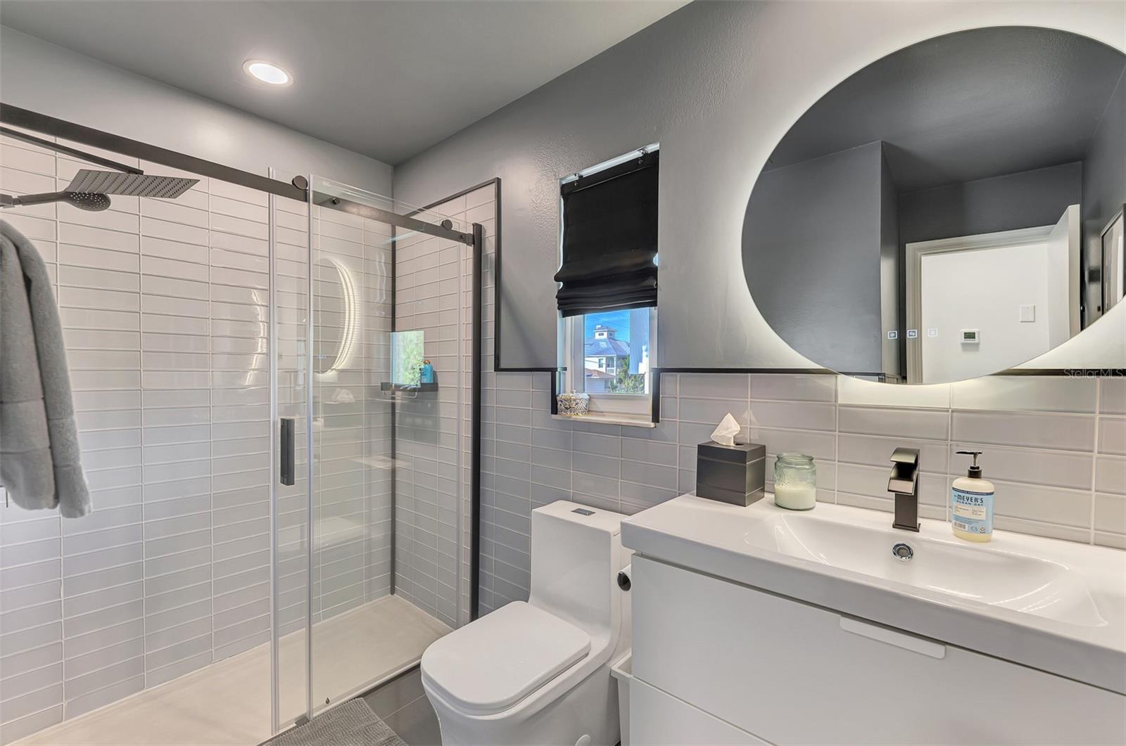 Image 37 of 83 For 812 Garland Avenue