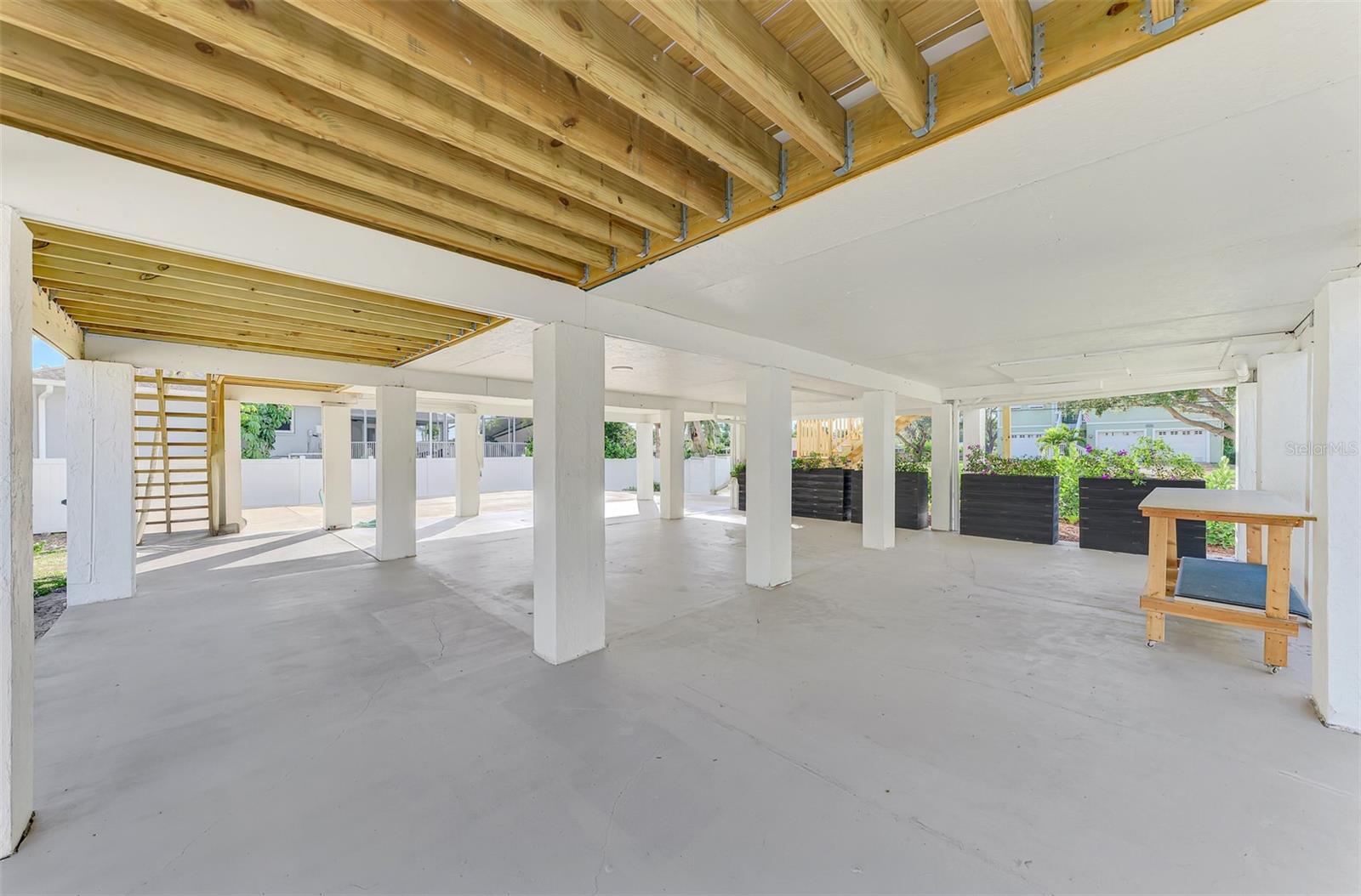 Image 46 of 83 For 812 Garland Avenue