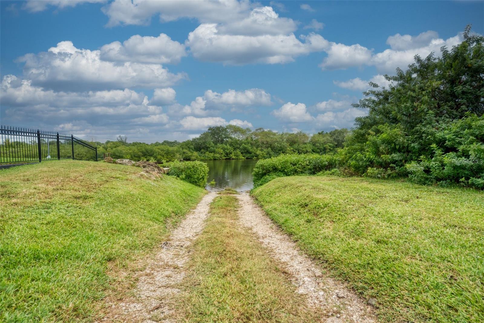 Image 60 of 83 For 812 Garland Avenue