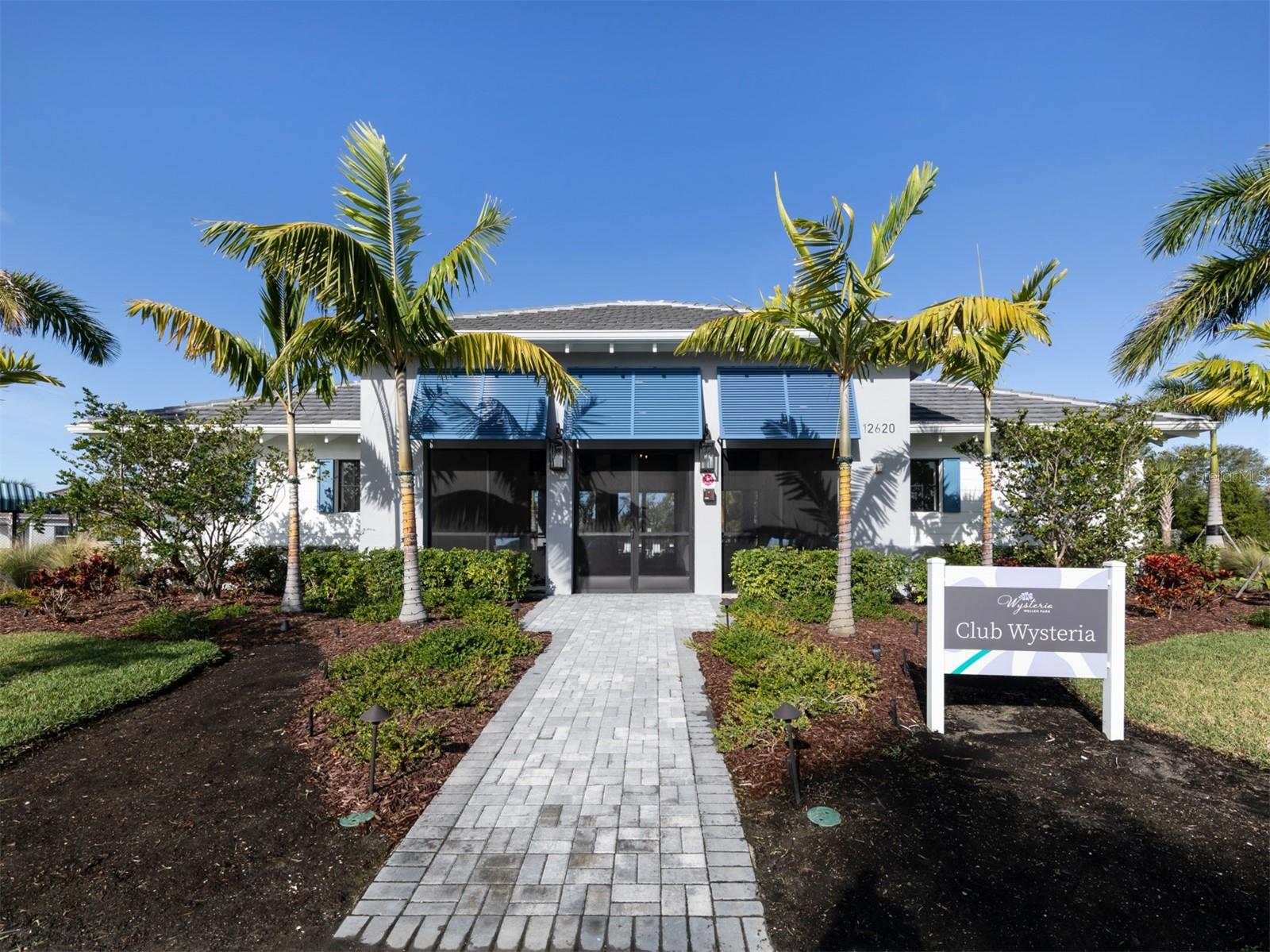 Image 21 of 34 For 18002 Franklin Park Court