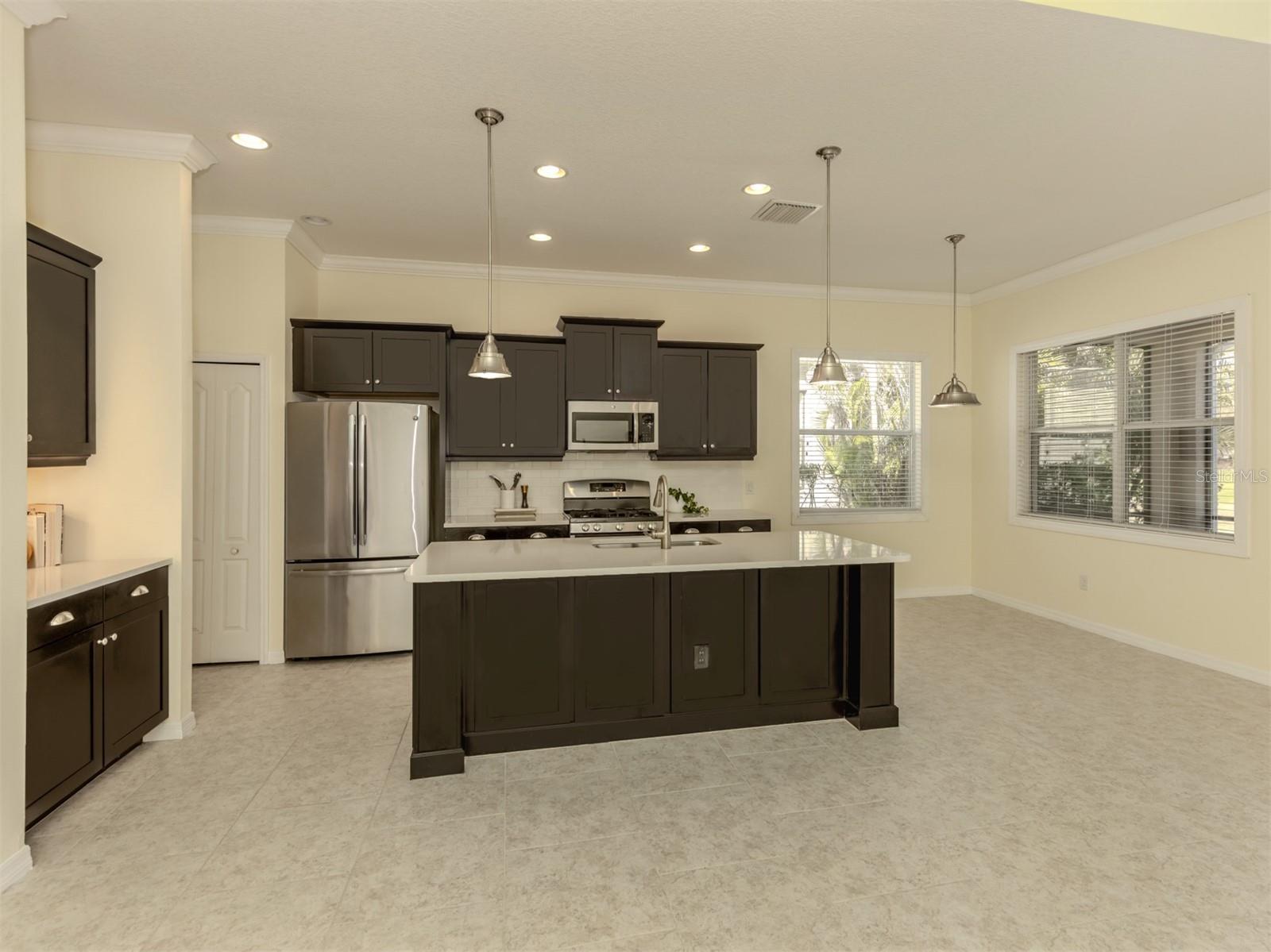 Image 11 of 34 For 10768 Trophy Drive