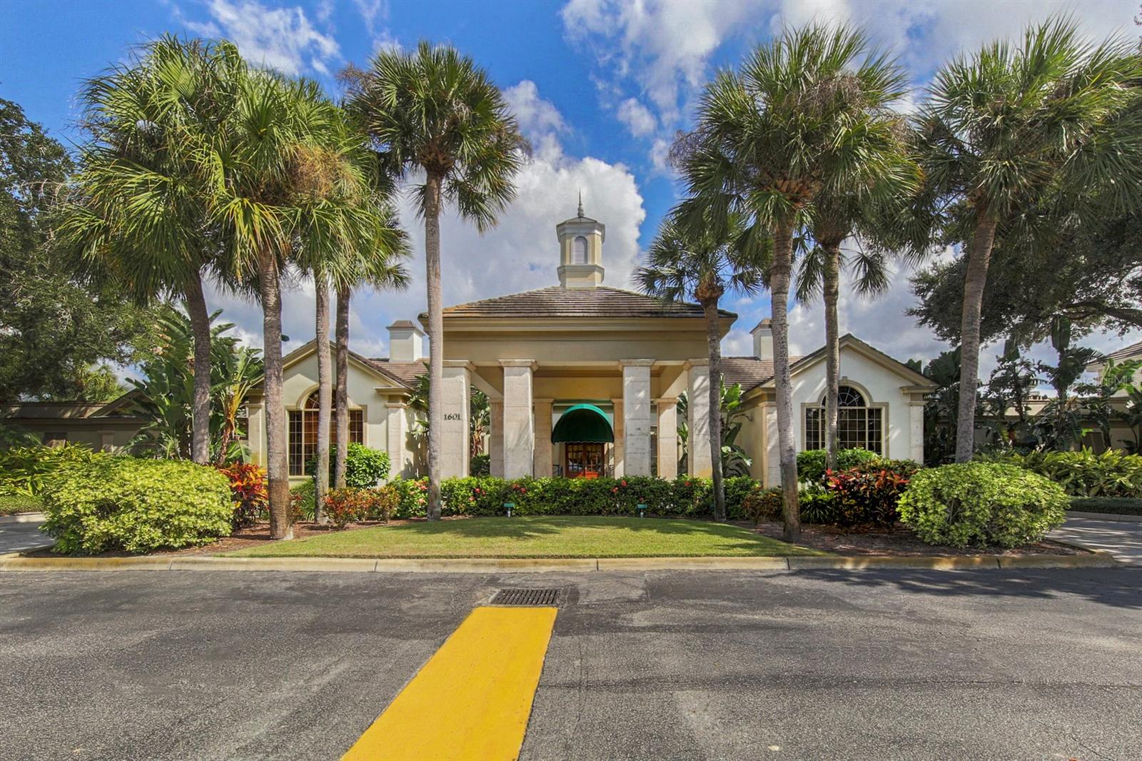 Image 29 of 34 For 10768 Trophy Drive