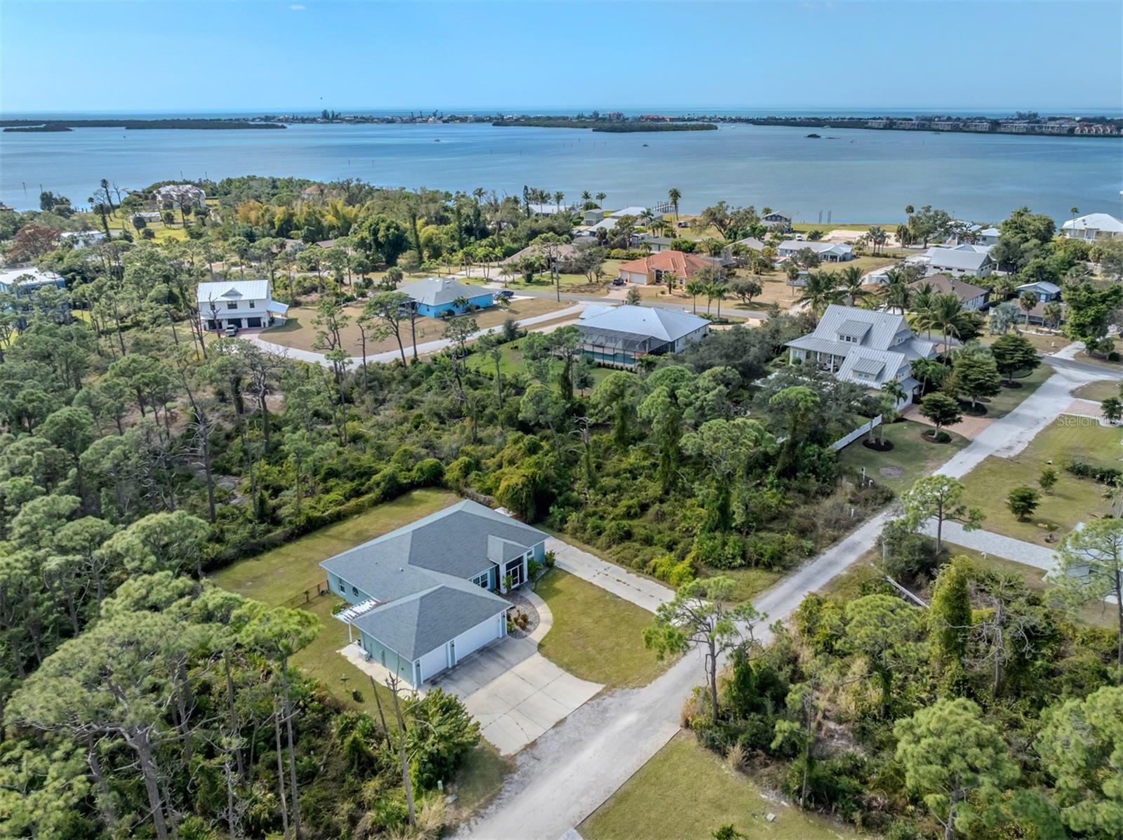 Image 3 of 50 For 1674 Pompano Avenue