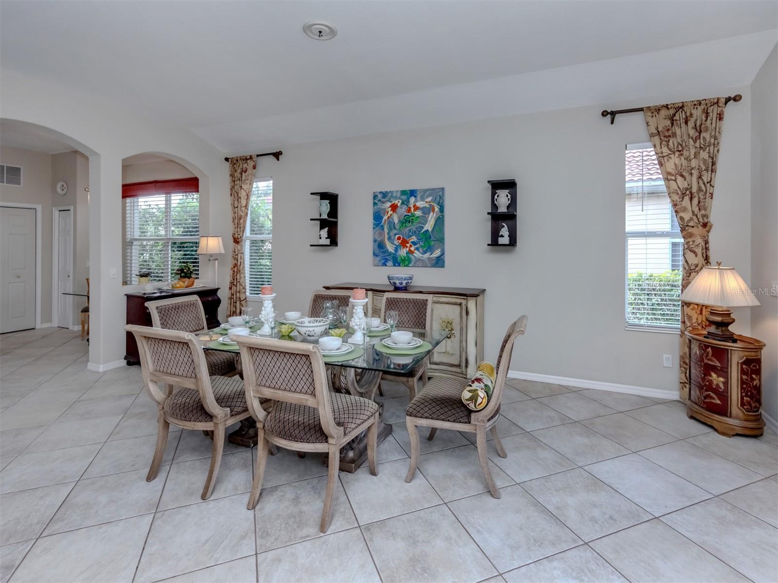 Image 17 of 70 For 102 Treviso Court