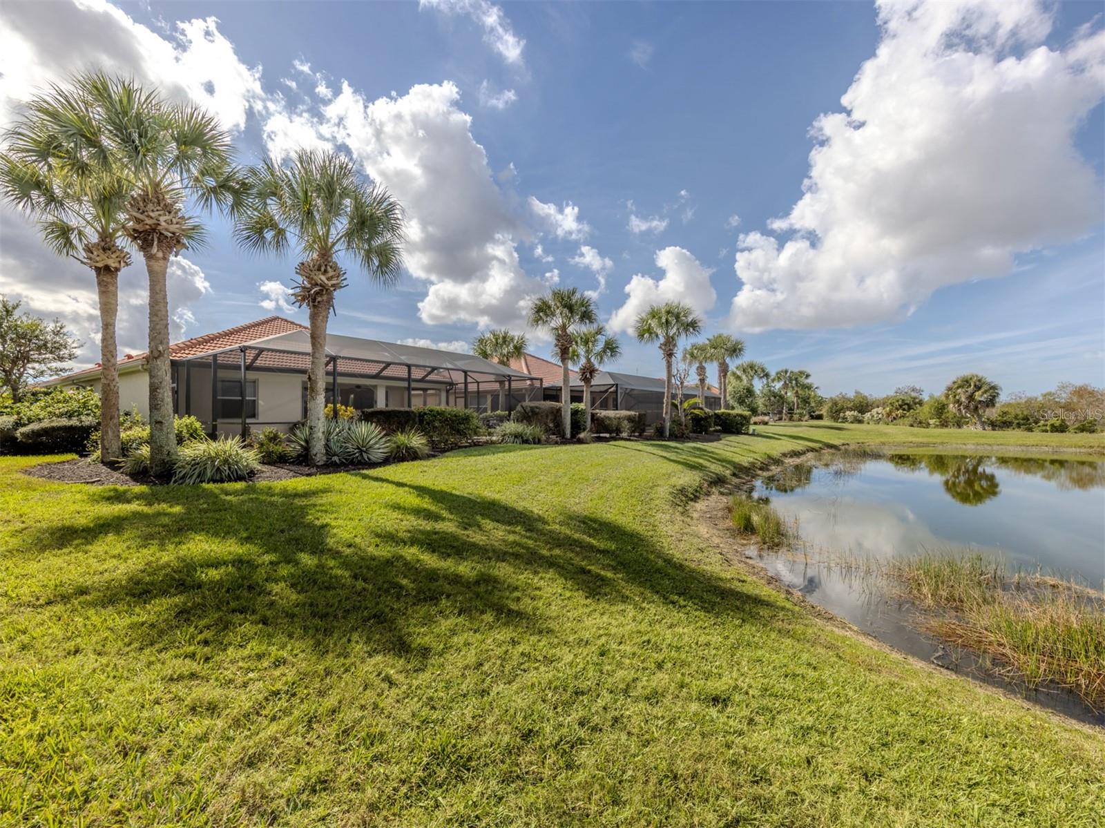 Image 28 of 70 For 102 Treviso Court