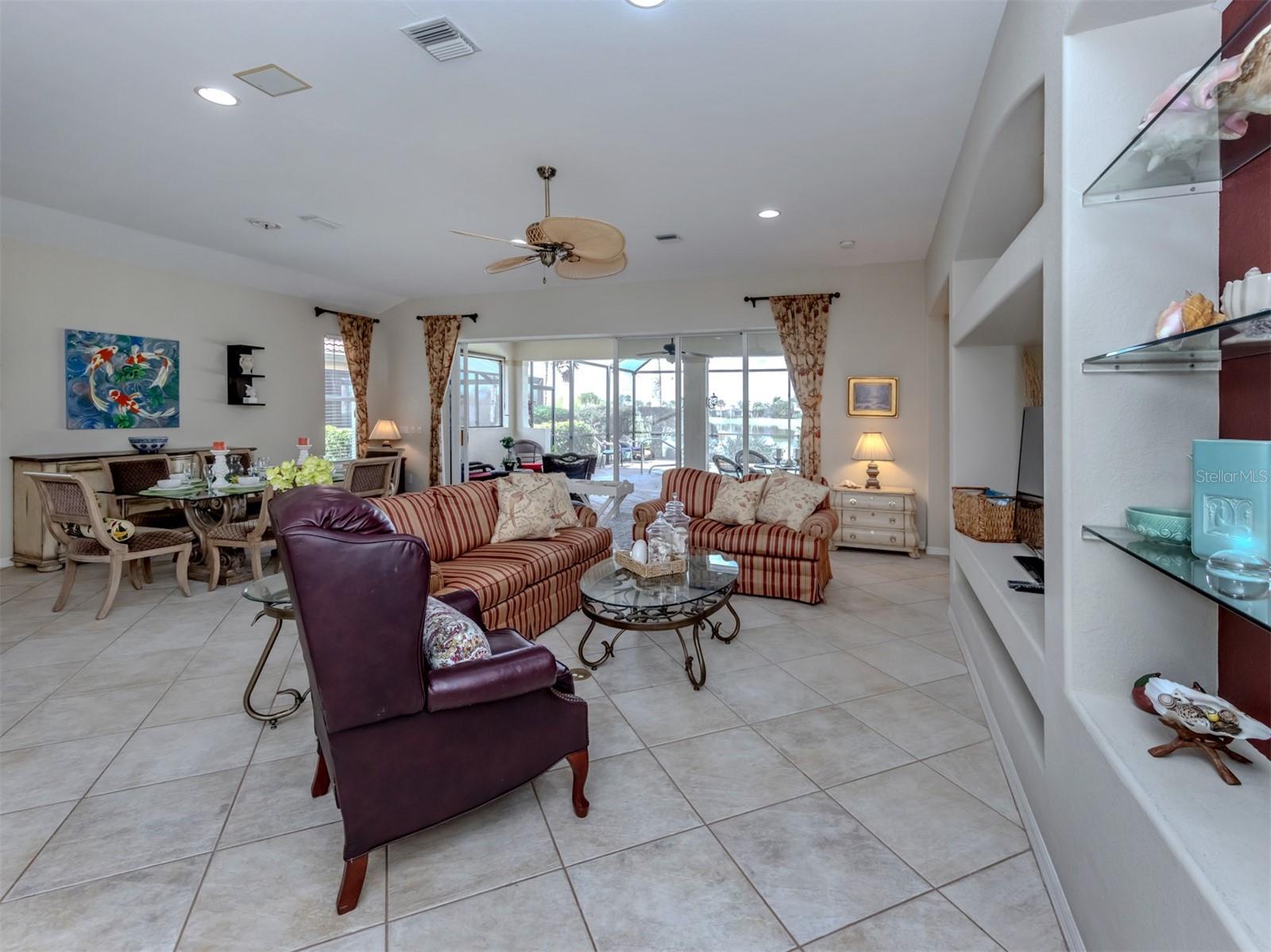 Image 5 of 70 For 102 Treviso Court