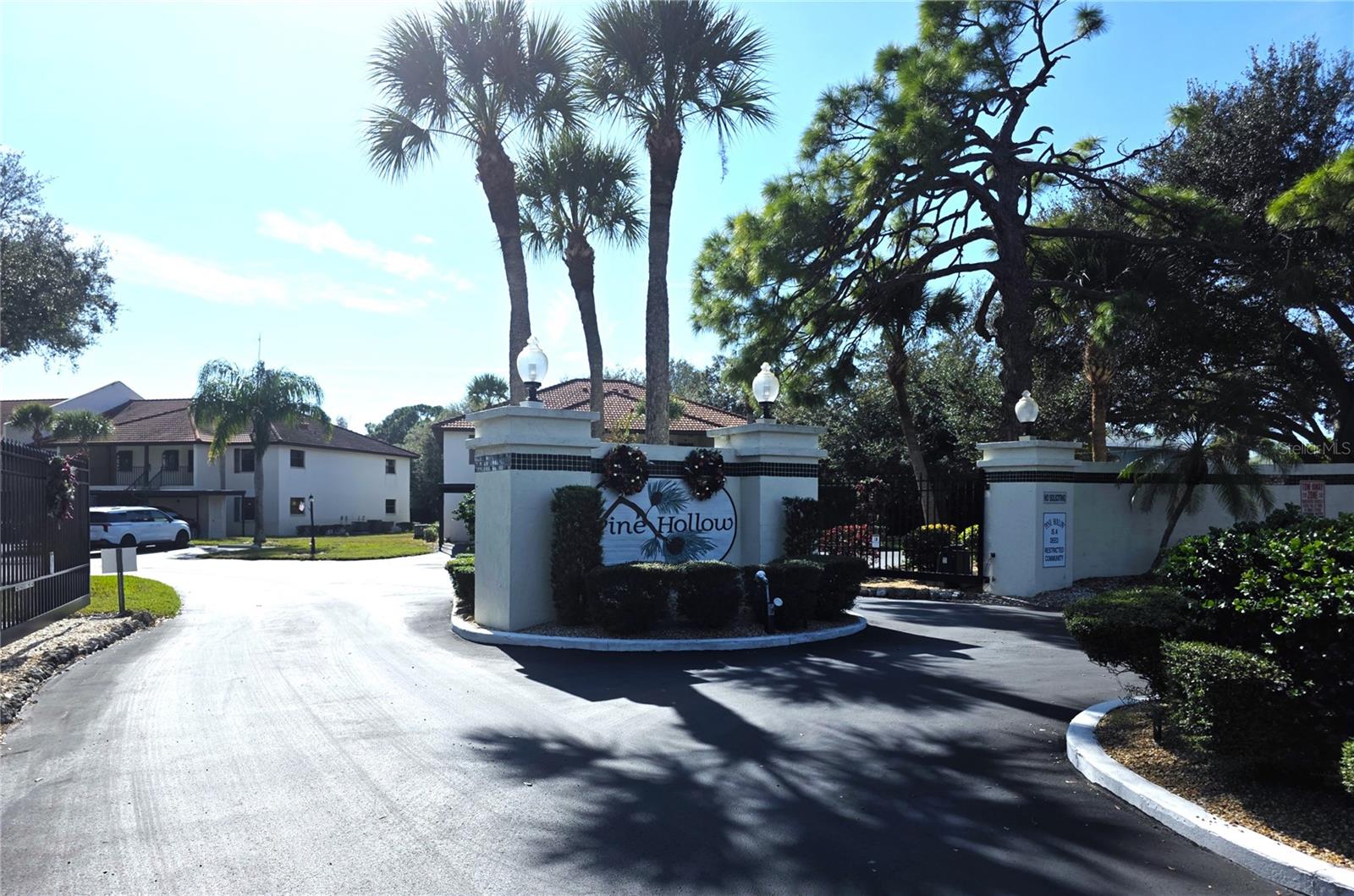 Image 3 of 28 For 113 Pine Hollow Drive 113