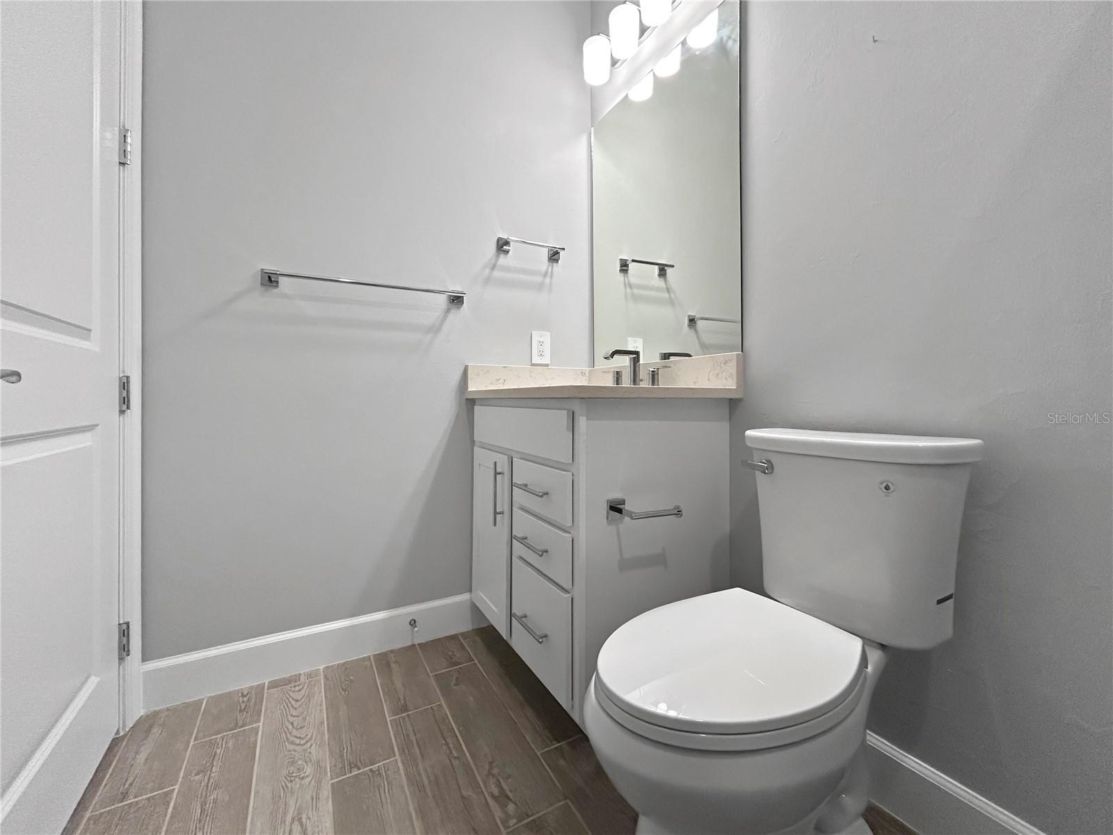 Image 32 of 65 For 6256 Baywood Court