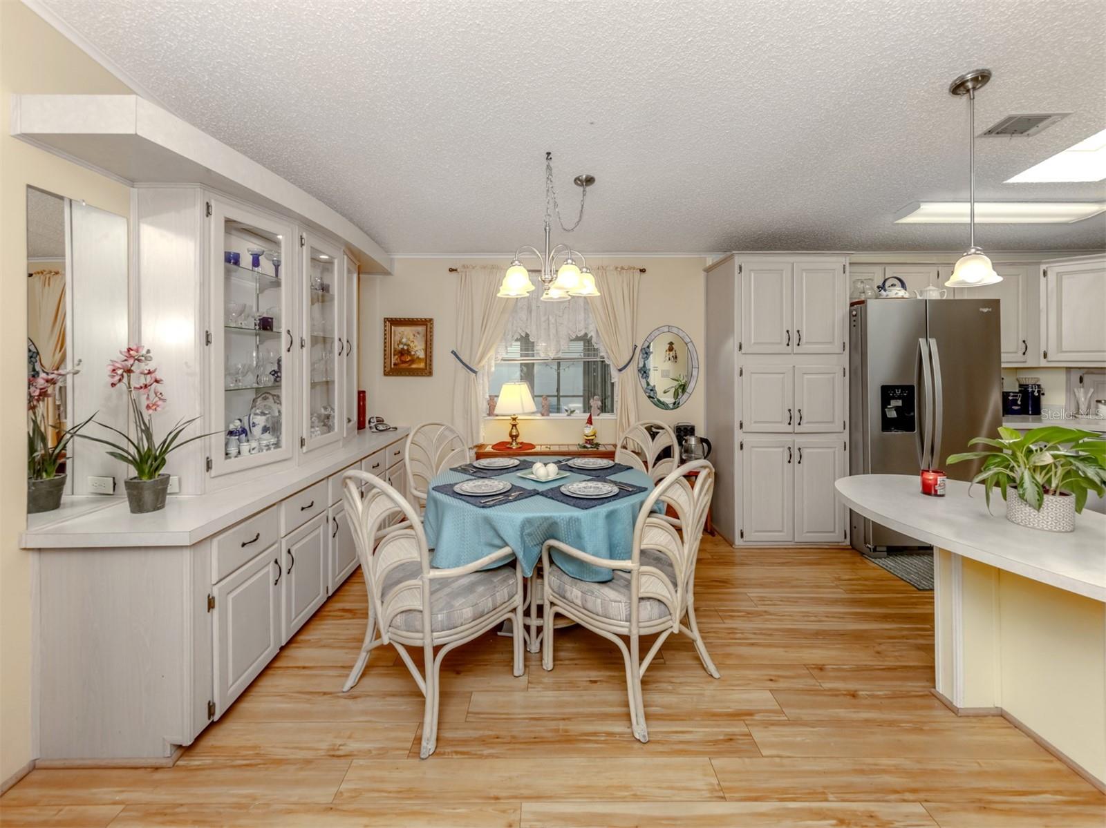 Image 12 of 64 For 452 Sharks Point