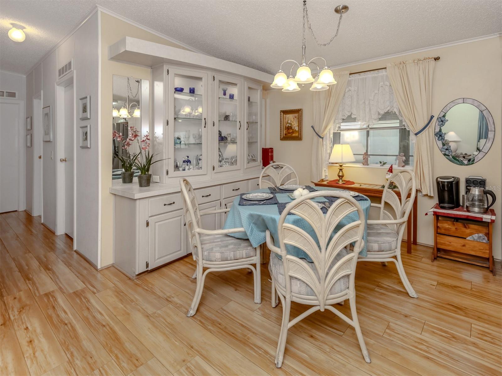 Image 13 of 64 For 452 Sharks Point